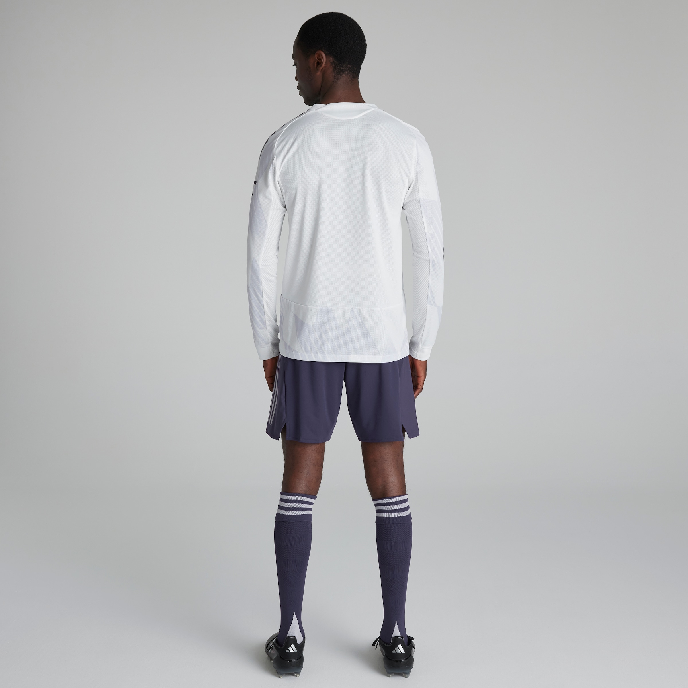 Manchester United 25/26 Adult Away Authentic  Shorts Purple Violet Détail [2-5]