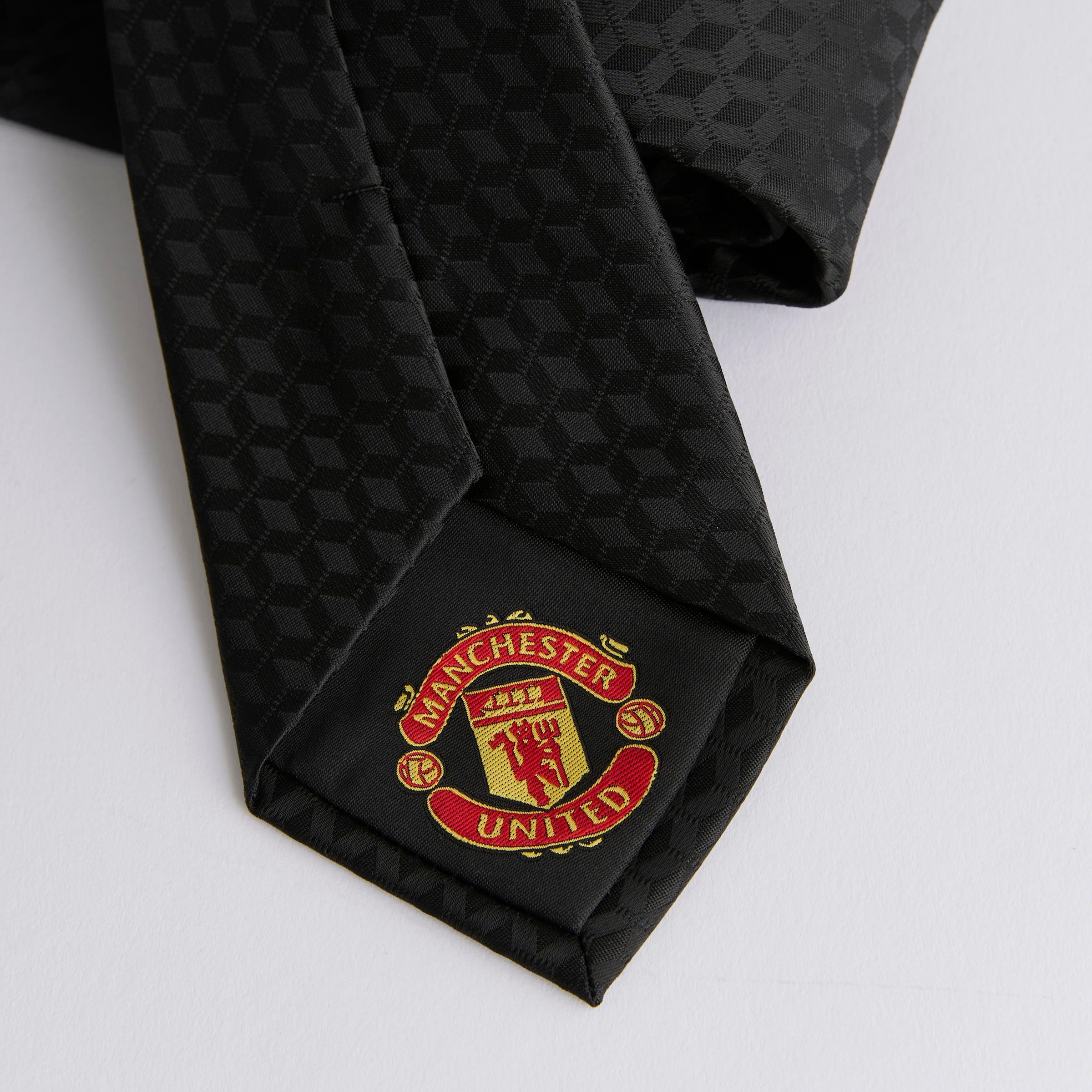 Manchester United Tonal Crest Tie Black Black Detail [3-4]