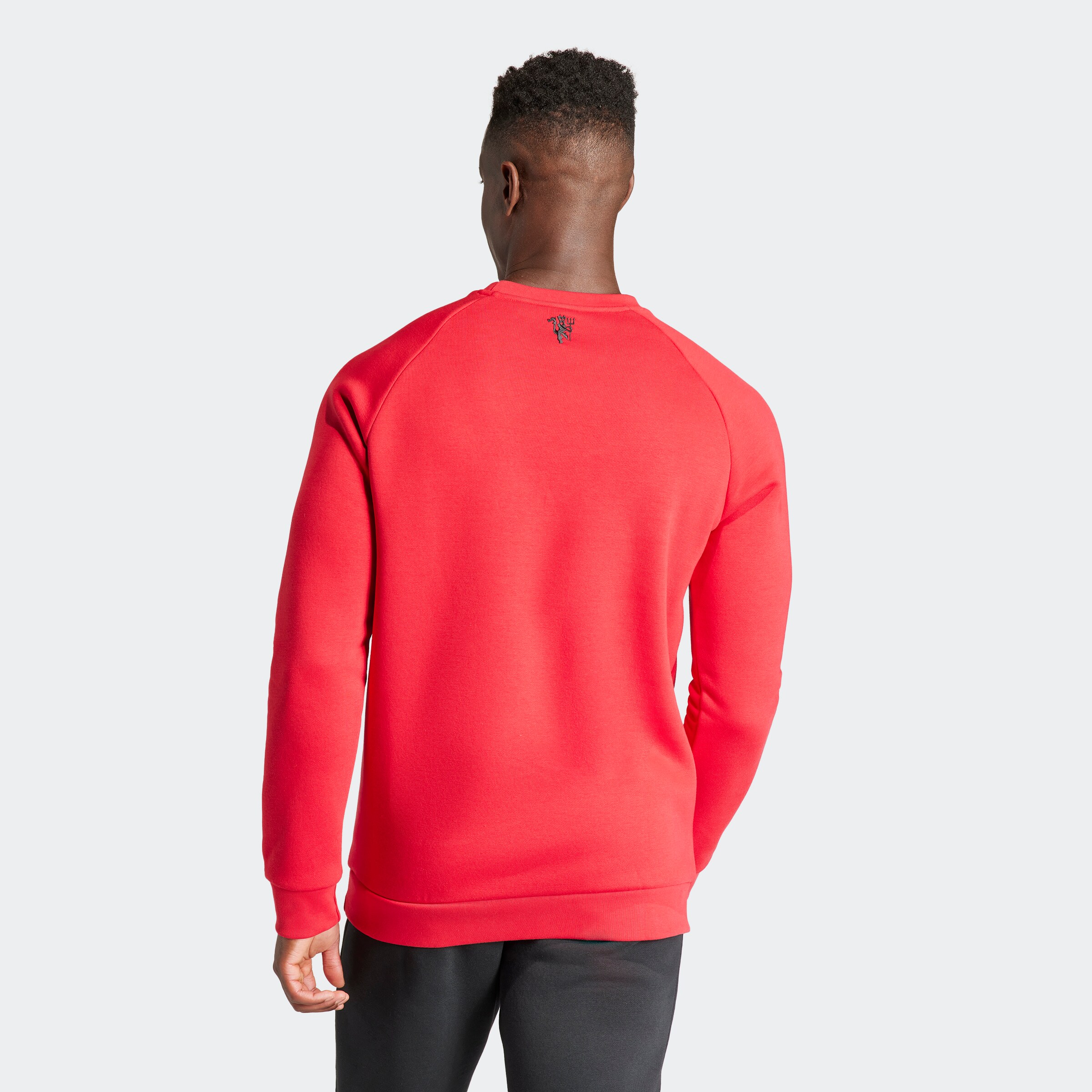 Acheter Manchester United Essentials Trefoil Crew Sweatshirt Boutique Manchester United