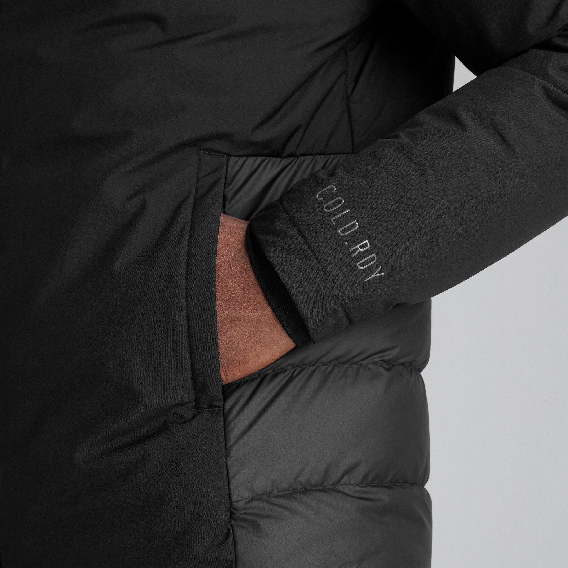 Manchester United x adidas Traveer COLD.RDY Jacket Black Black Detail [6-6]