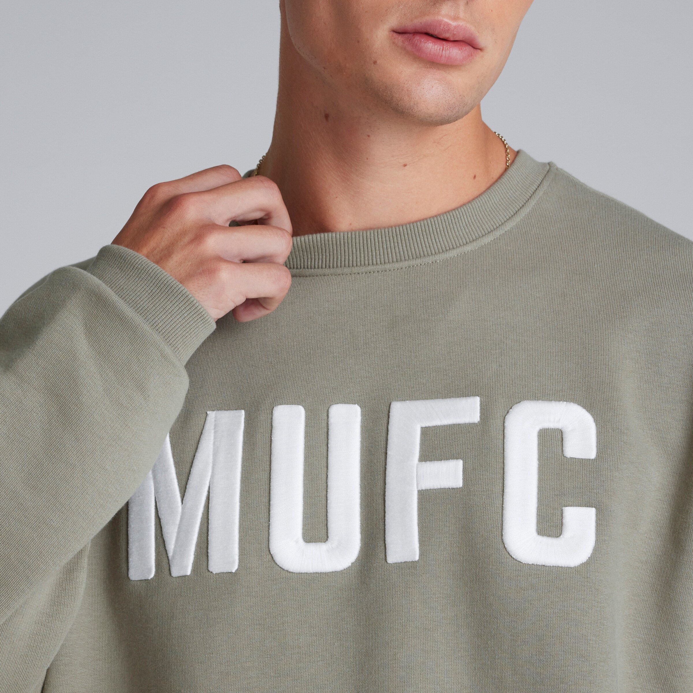 Manchester United Mens MUFC Sweatshirt Green Green Detail [4-5]