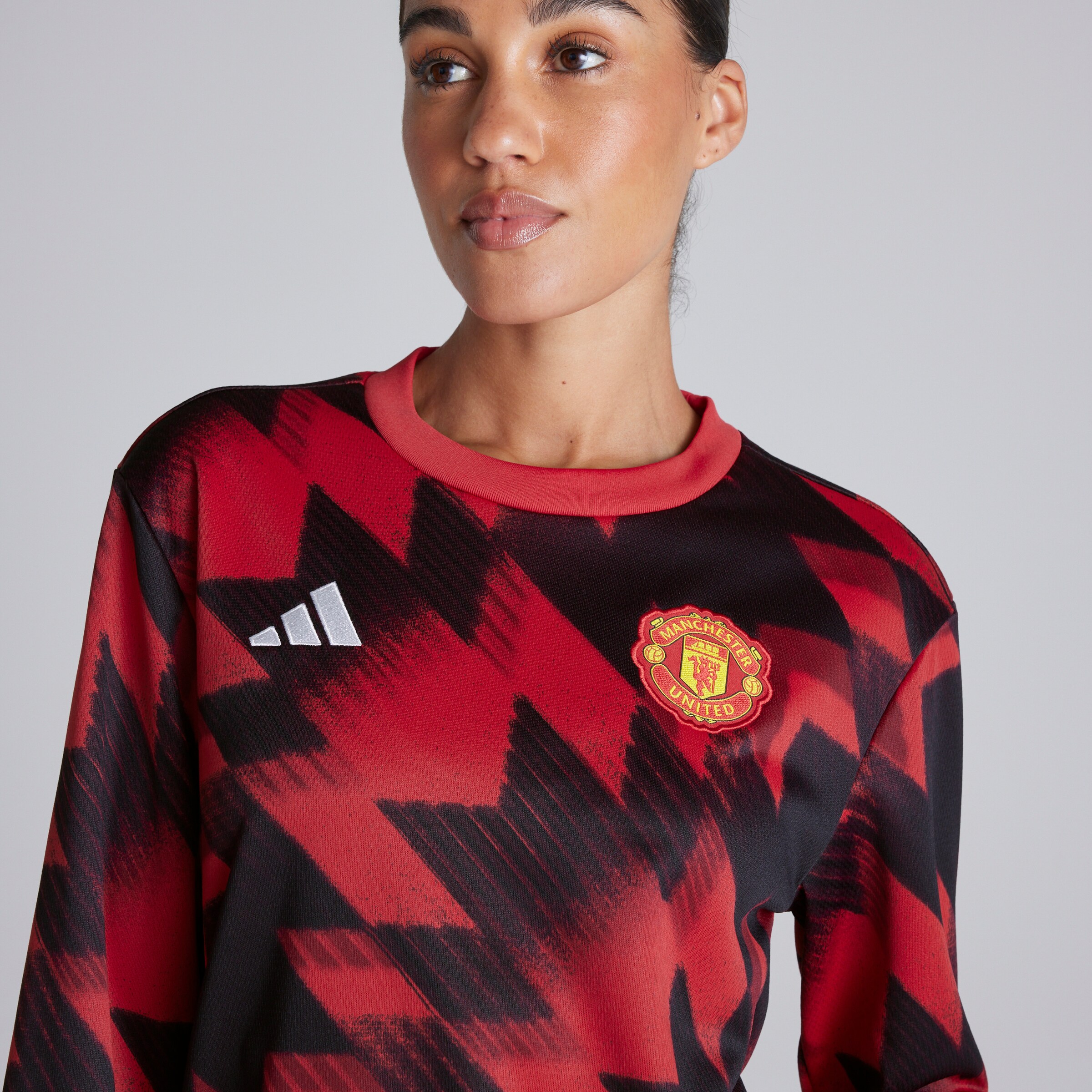 Manchester United 25/26 Pre-Match Warm Top Red Detail [4-5]