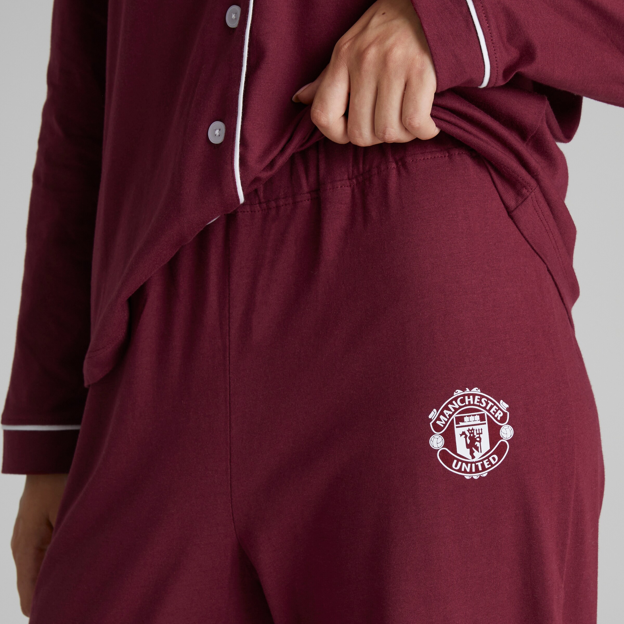 Manchester United Womens Button Through Pyjama Set Burgundy Detail [6-6]