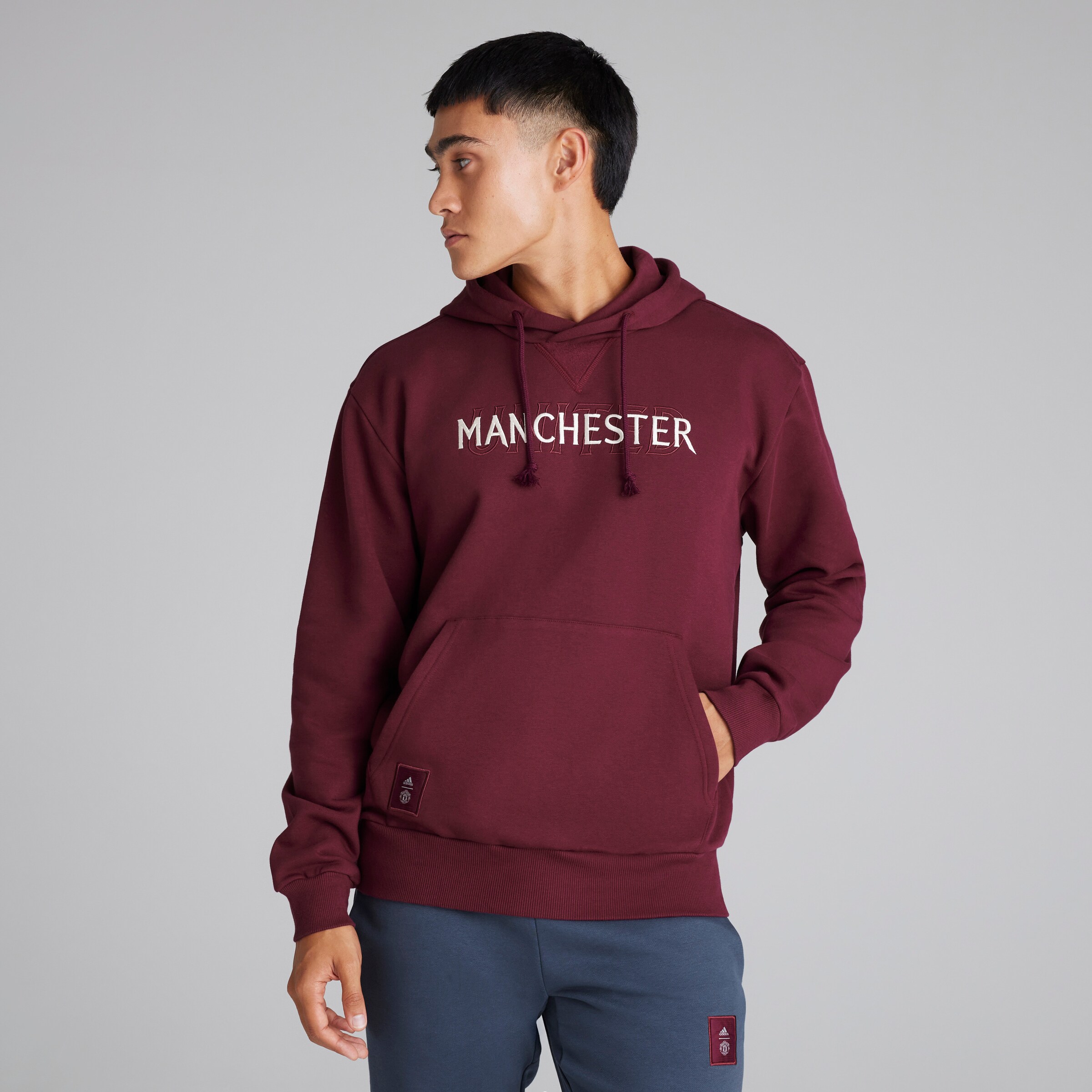 Manchester United x adidas SZNL Overhead Hoodie Red Red Detail [5-8]