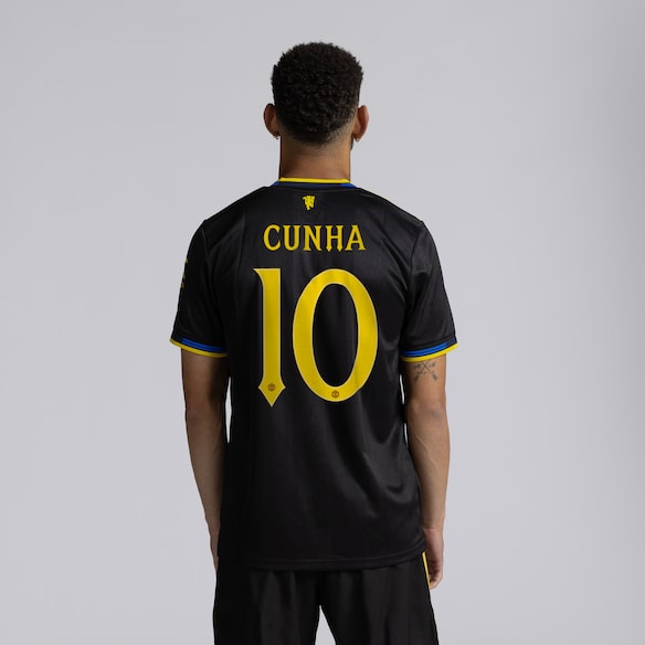 Manchester United 25/26 Third Jersey with Cunha 10 Club Printing Schwarz