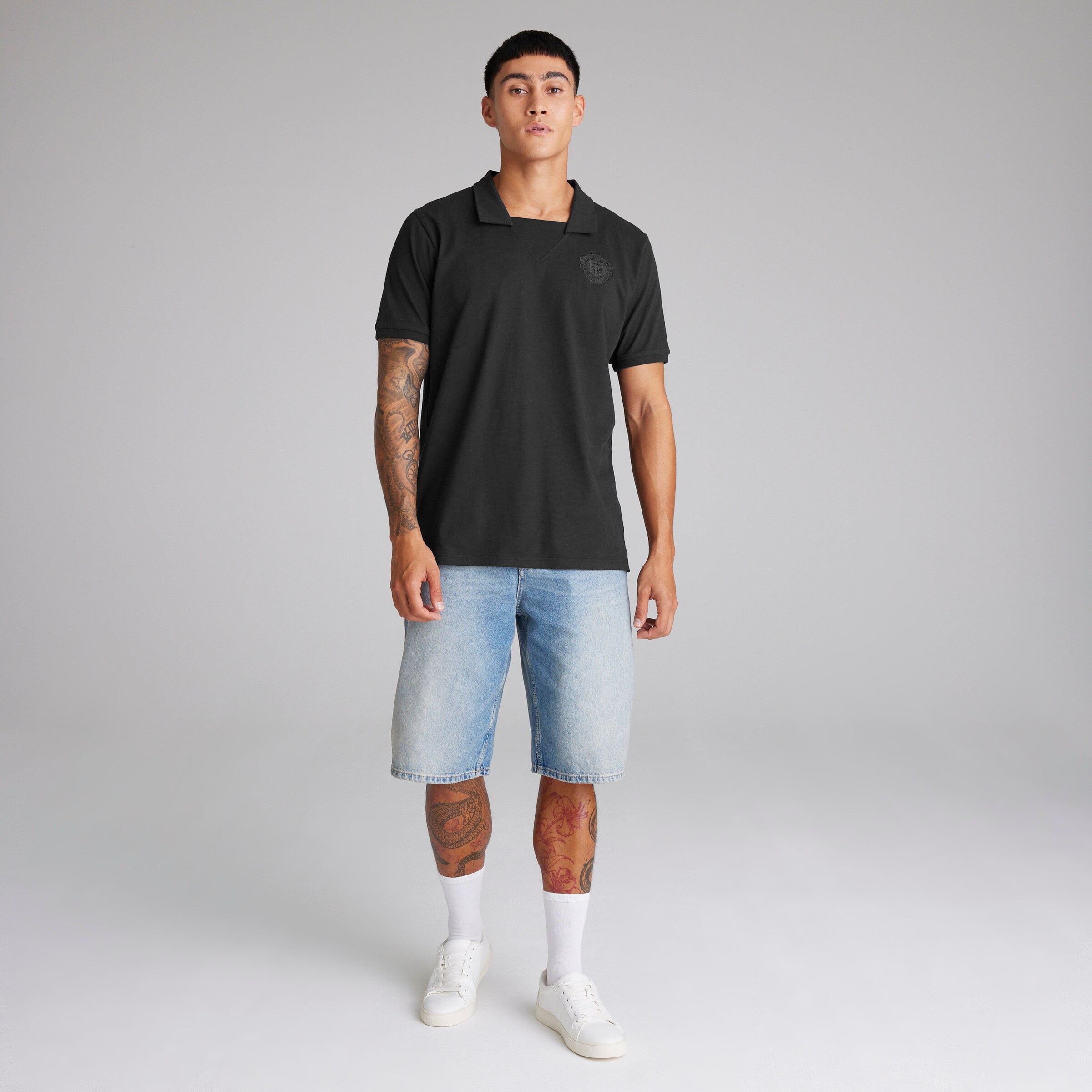 Manchester United 1973 Blackout Shirt Black Black Detail [4-6]