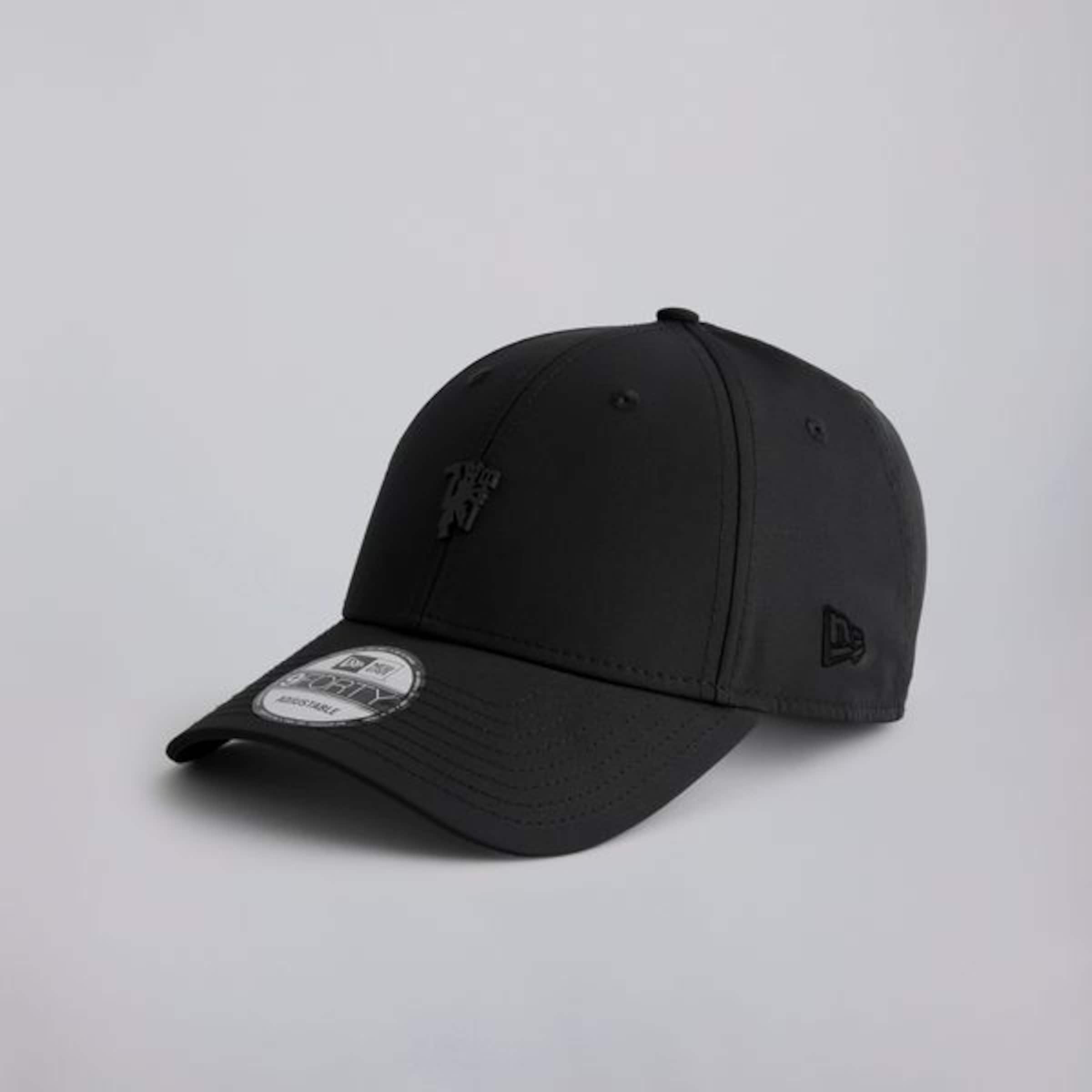 Manchester United x New Era Metal Devil Trucker Cap Black Black Detail [3-5]