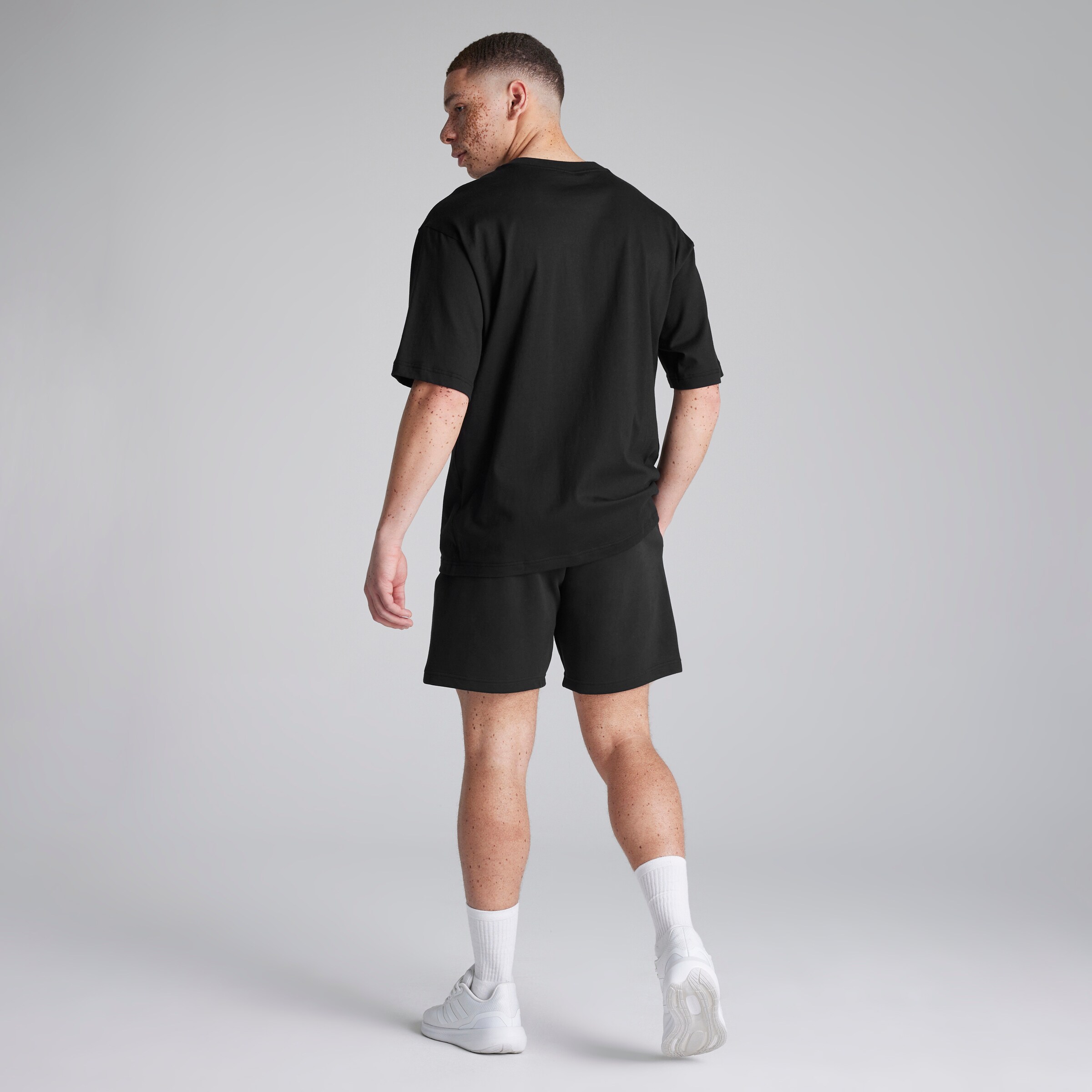 Manchester United x adidas Future Icons Short Black Noir Détail [2-5]