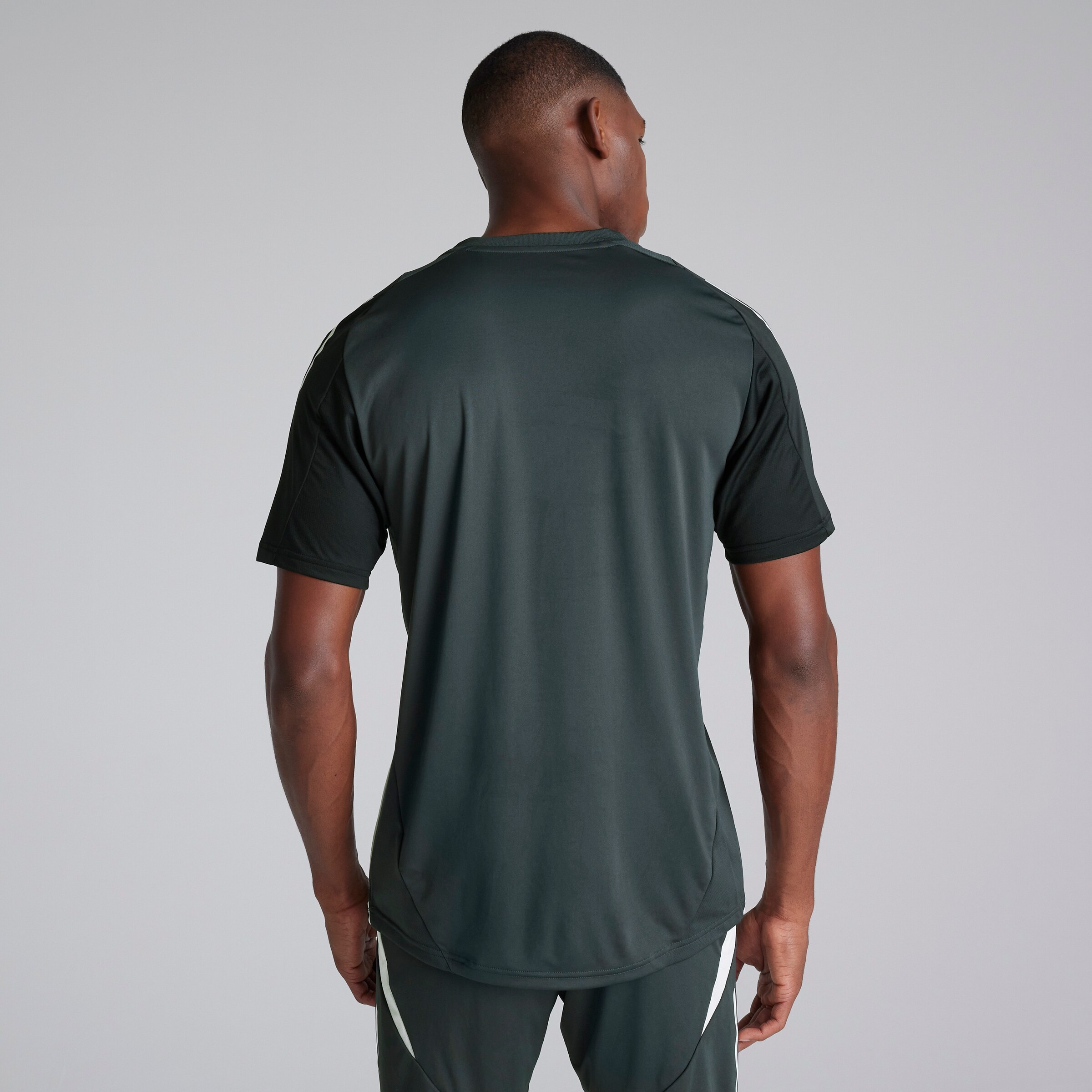 Manchester United European Training Tiro 24 Training Jersey Dark Grey Détail [3-9]