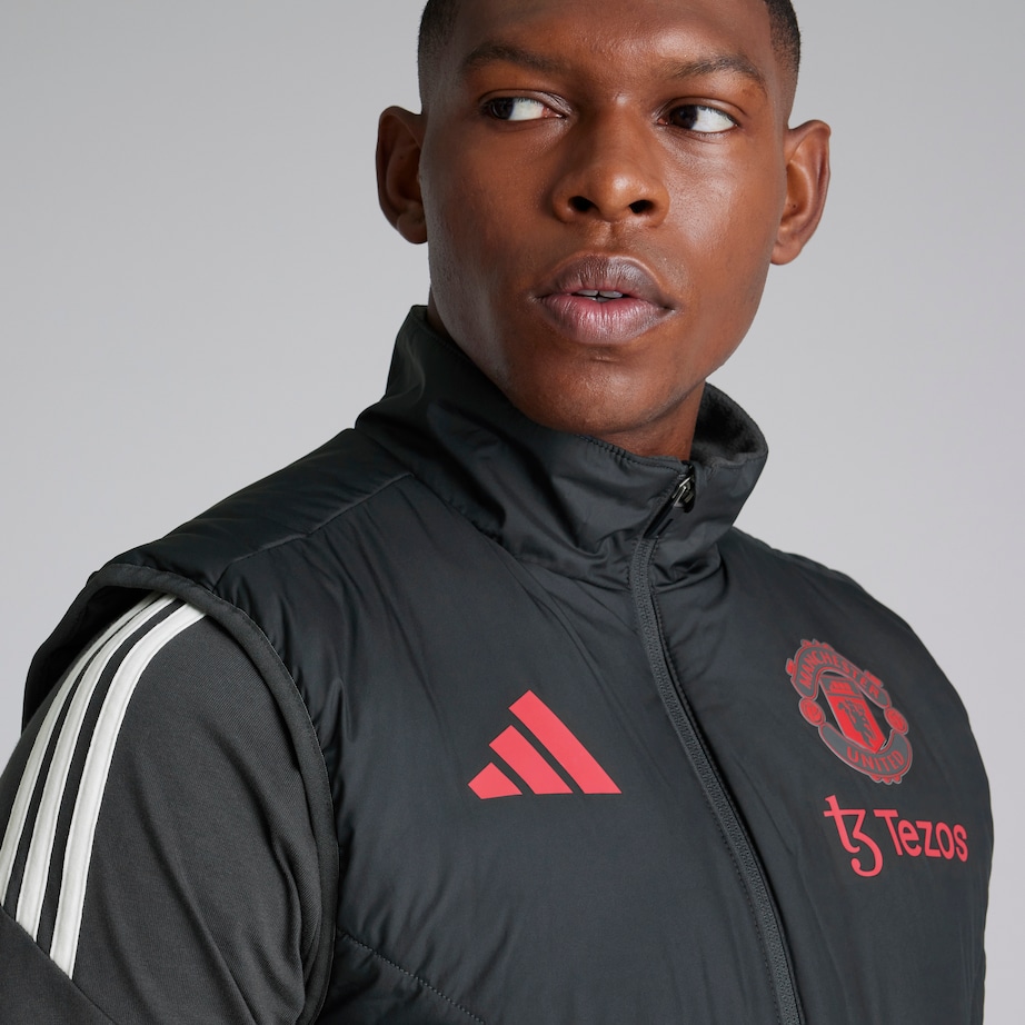 Manchester United Tiro 25 Competition Vis Tech Travel Jacket