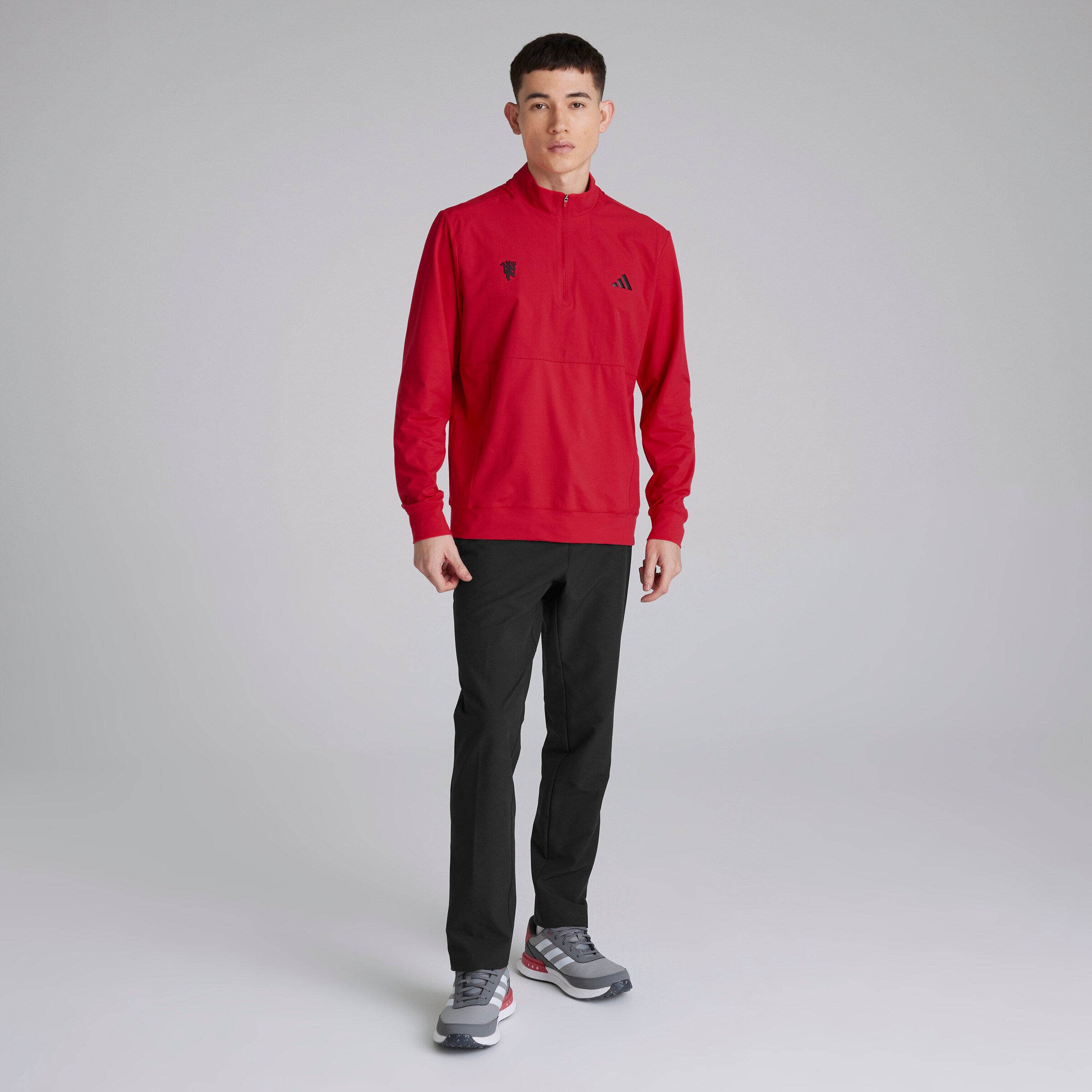 Manchester United x adidas Golf Ultimate365 Tour 1/4 Zip Sweatshirt Red Red Detail [3-4]