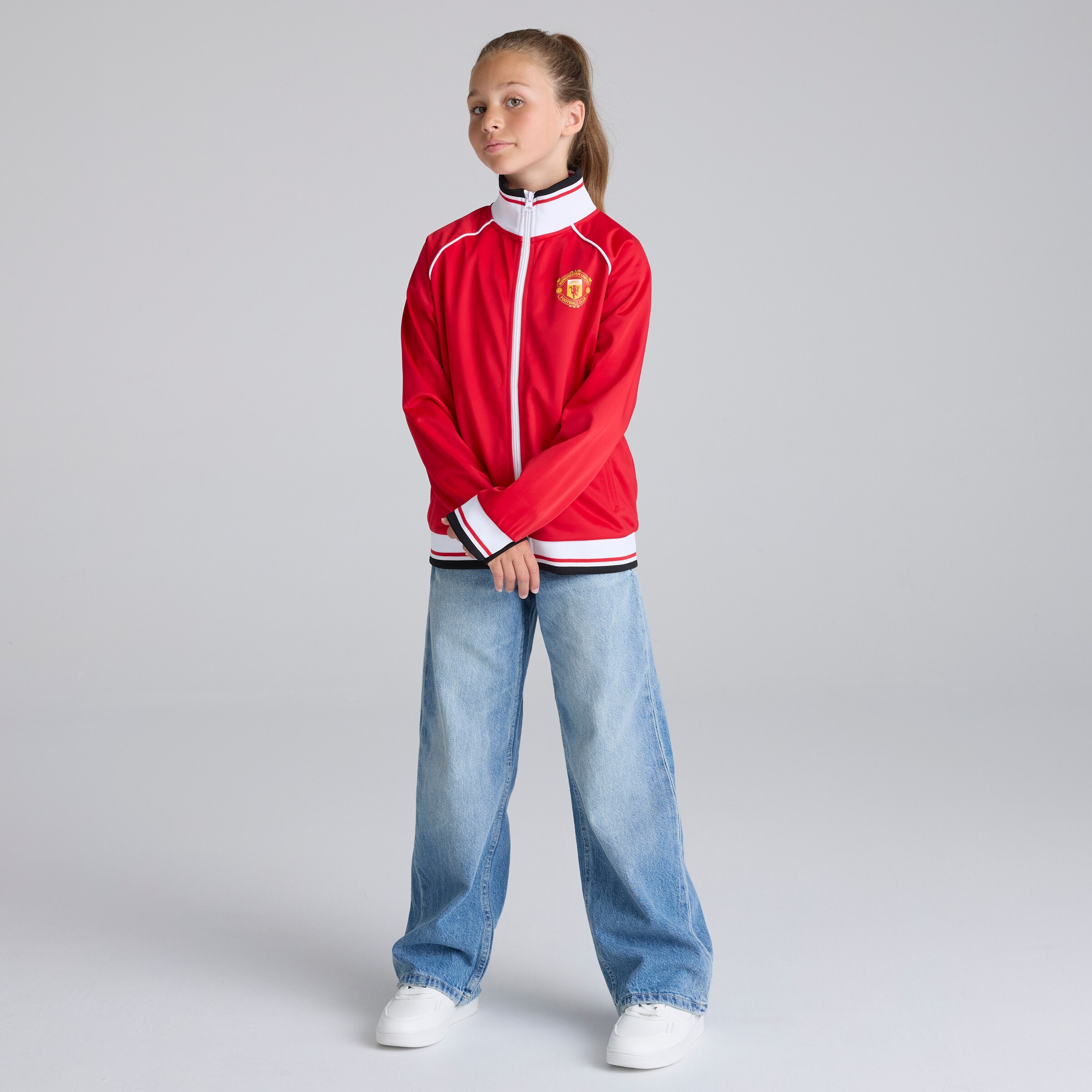Manchester United Kids 1999 Home Inspired Full-Zip Track Jacket Red Red Detail [3-5]