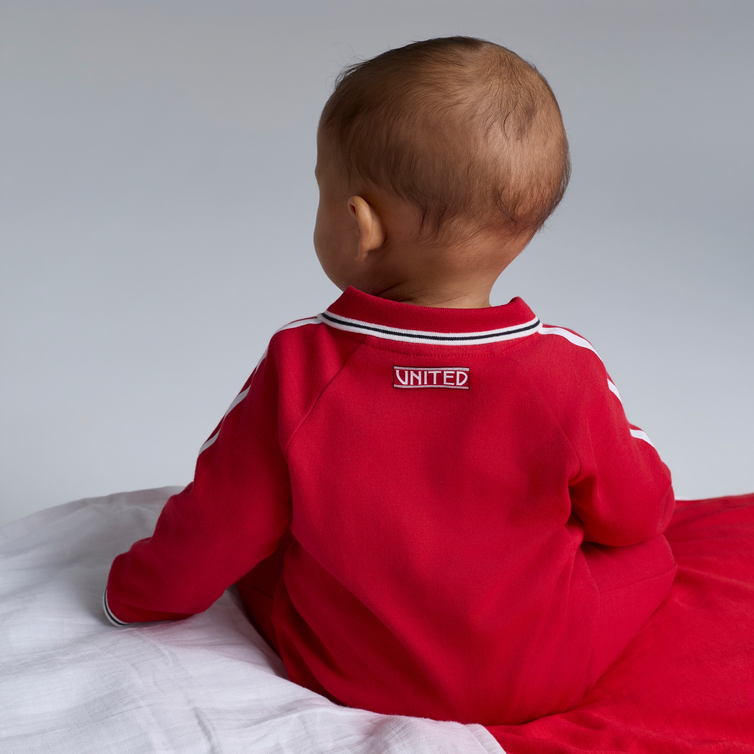 Manchester United Baby 26/27 Home Gift Set Red Red Detail [7-8]