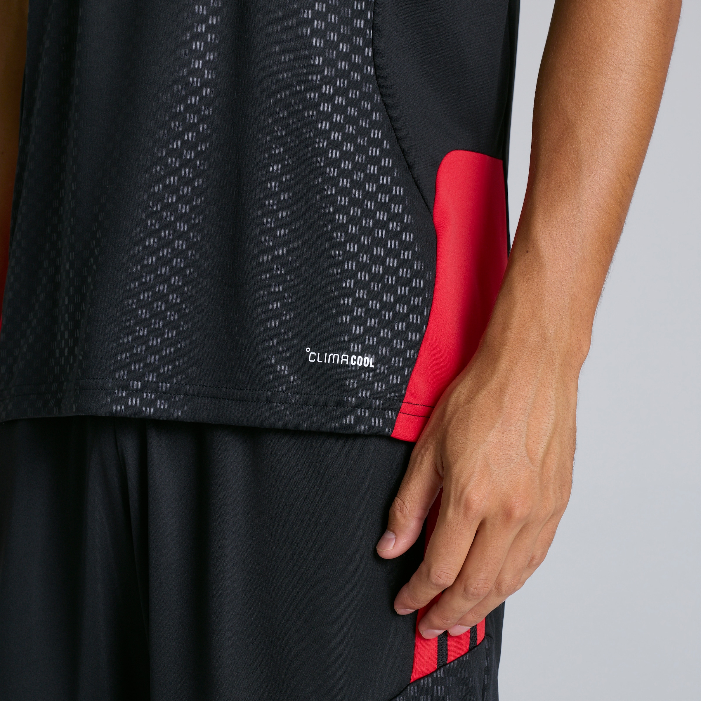Manchester United 26/27 Training Tiro Jersey Black (Sponsored) 검정색 세부 사항 [4-5]