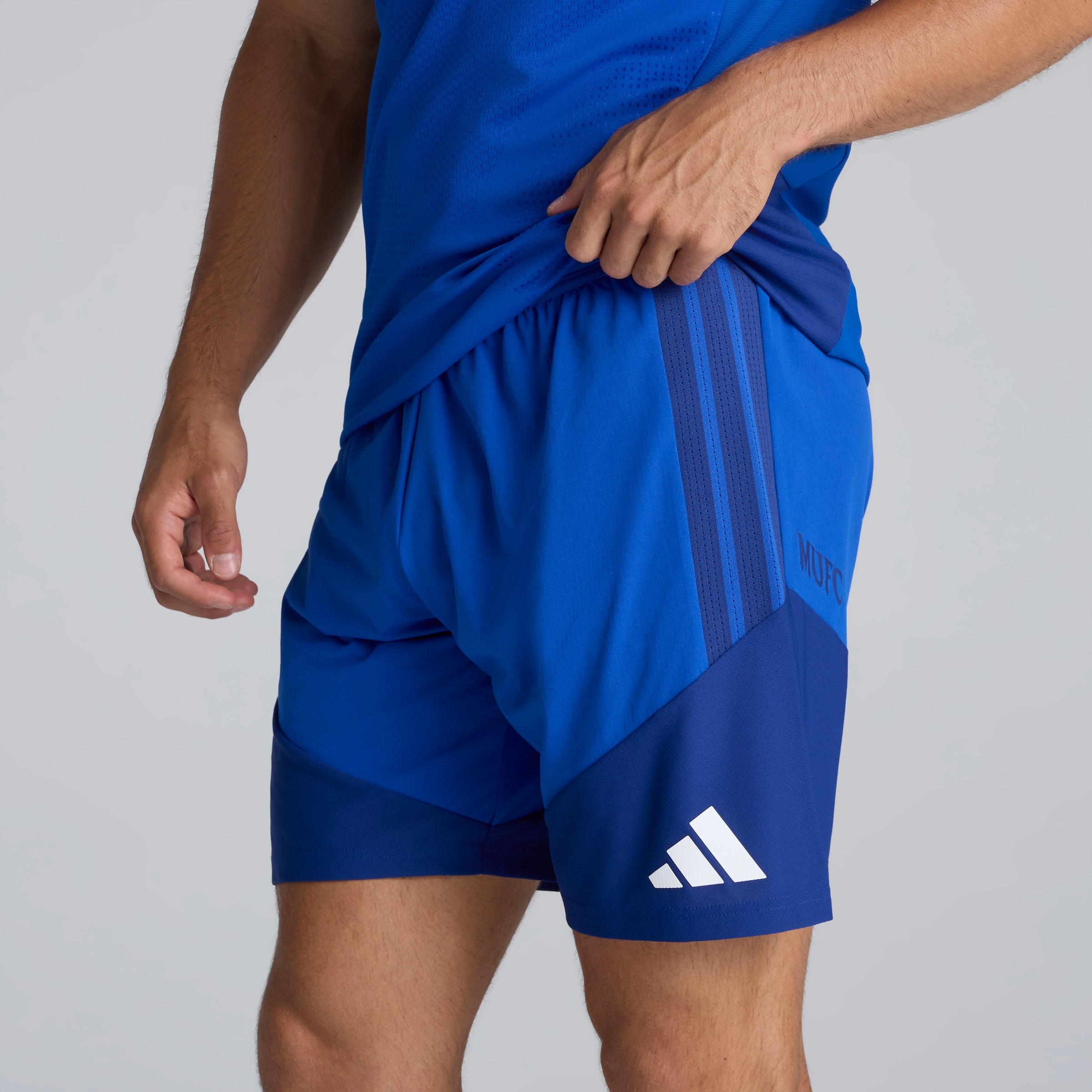 Manchester United 26/27 Cup Training Tiro Authentic Shorts Blue