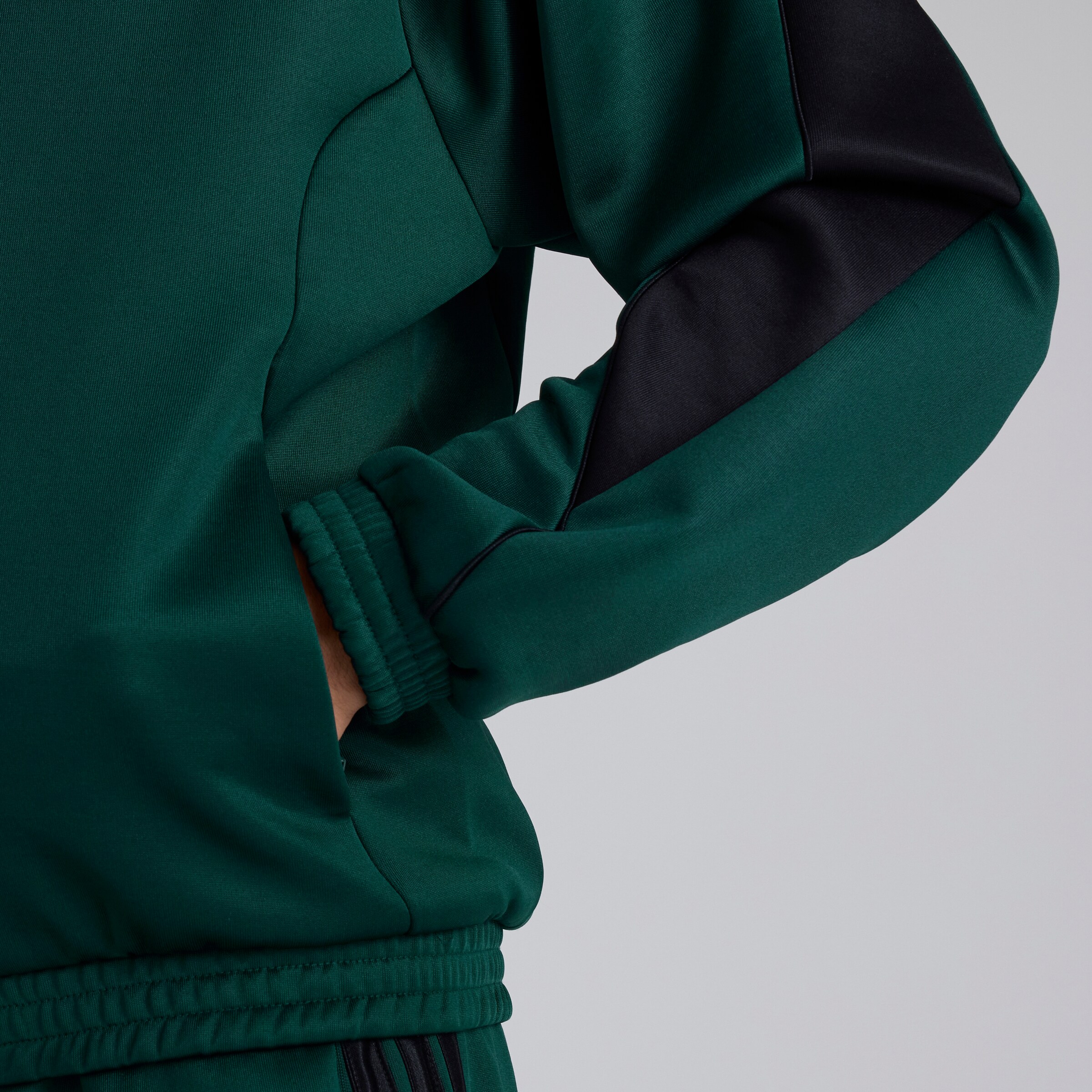 Manchester United x adidas Stadium Track Top Green Green Detail [5-6]