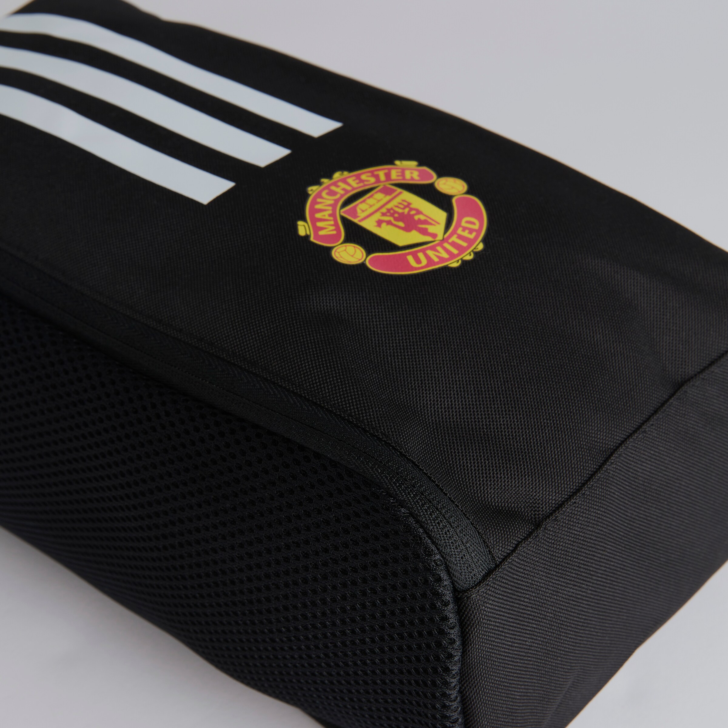 Manchester United x adidas Essentials Training Shoe Bag Black Black Detail [4-4]