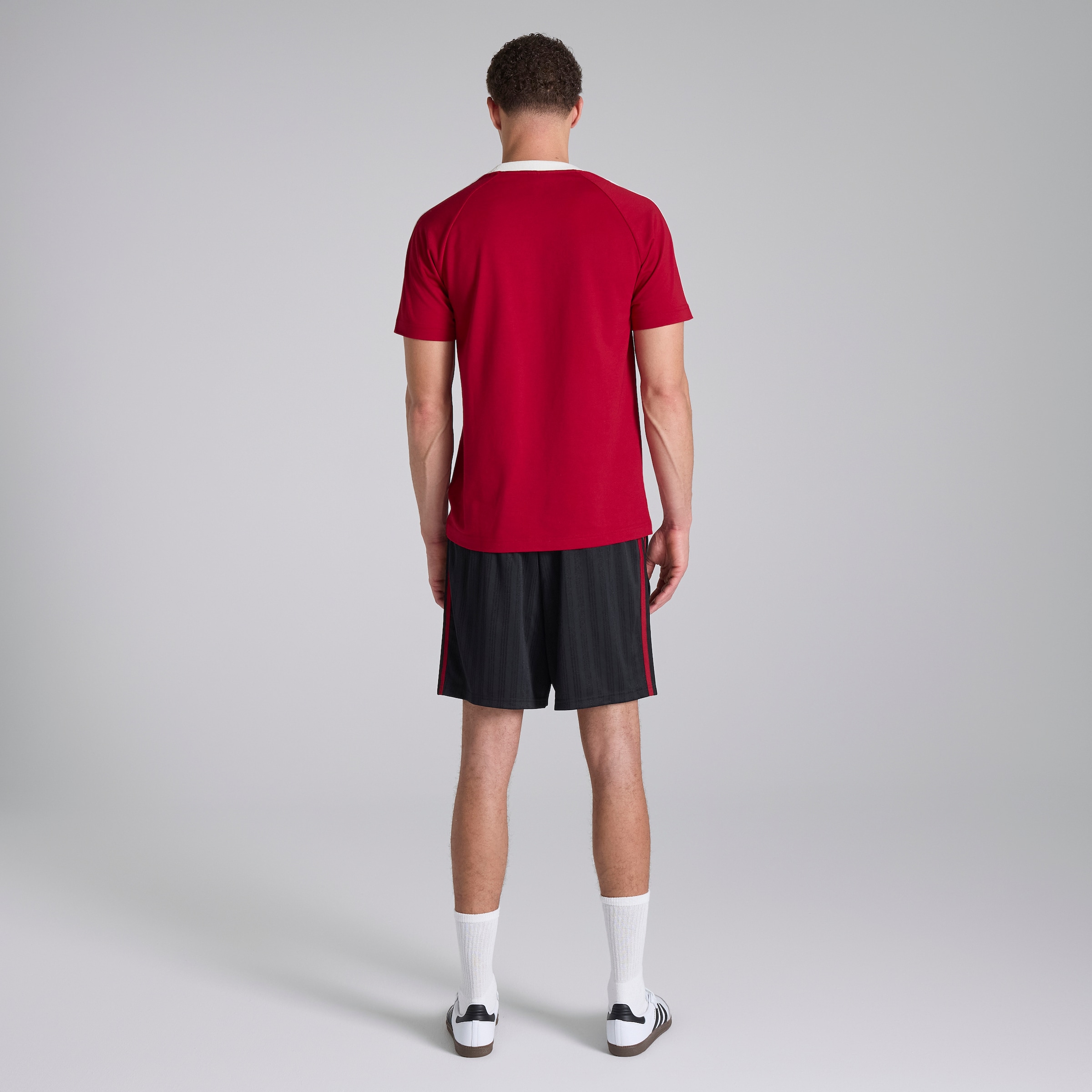 Manchester United x adidas Originals Short Schwarz Detail [2-5]