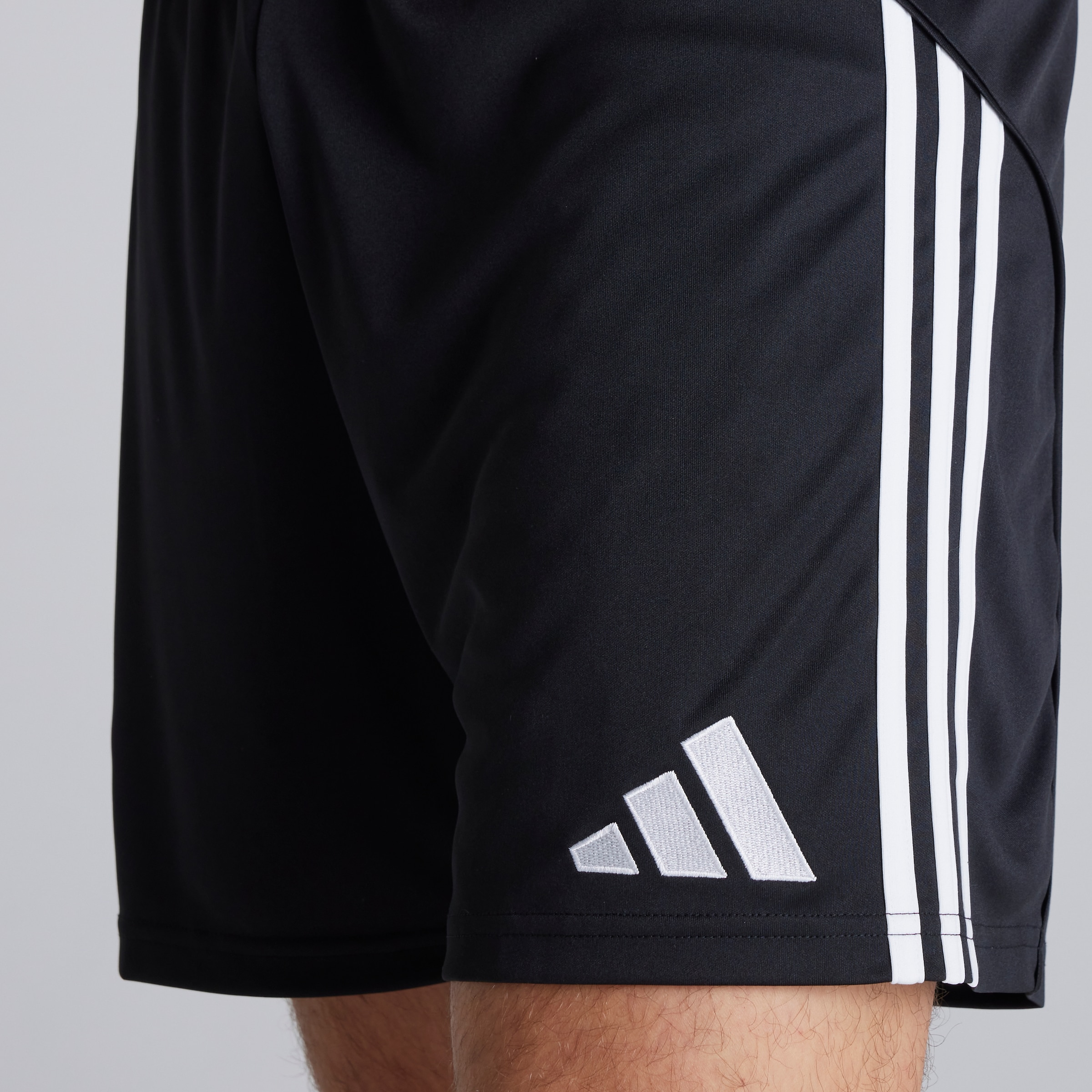 Manchester United 25/26 Home Shorts Black Black Detail [6-6]