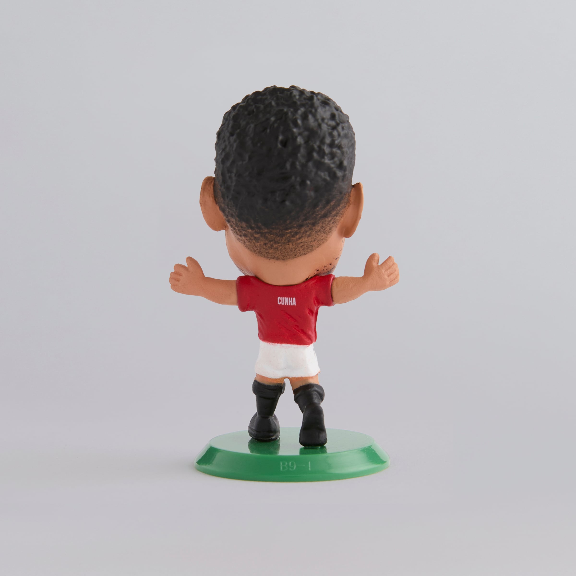 Manchester United SoccerStarz Matheus Cunha Figurine Red Black Detail [3-4]