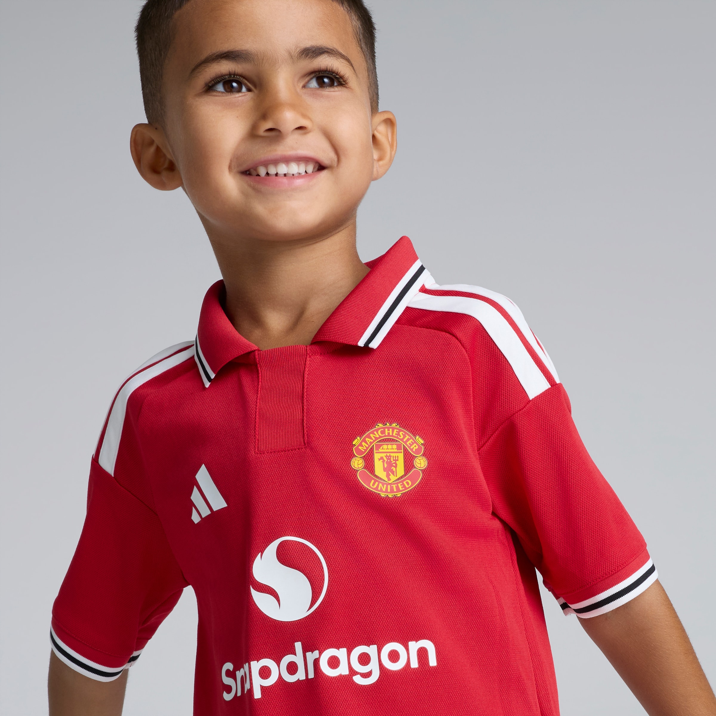 Manchester United Kids 26/27 Home Mini Kit 红色 细节 [6-6]