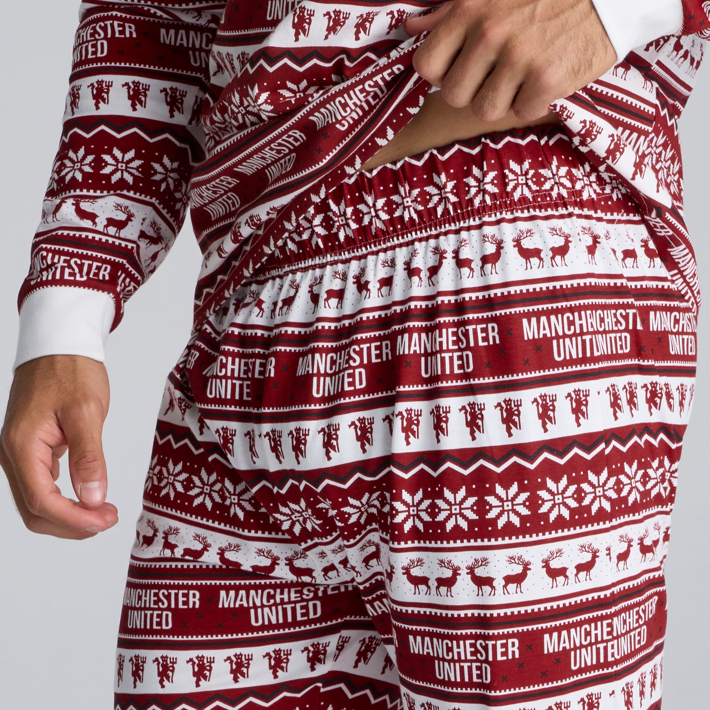 Manchester United Christmas Fairisle Pyjamas Red Multi Detail [6-6]