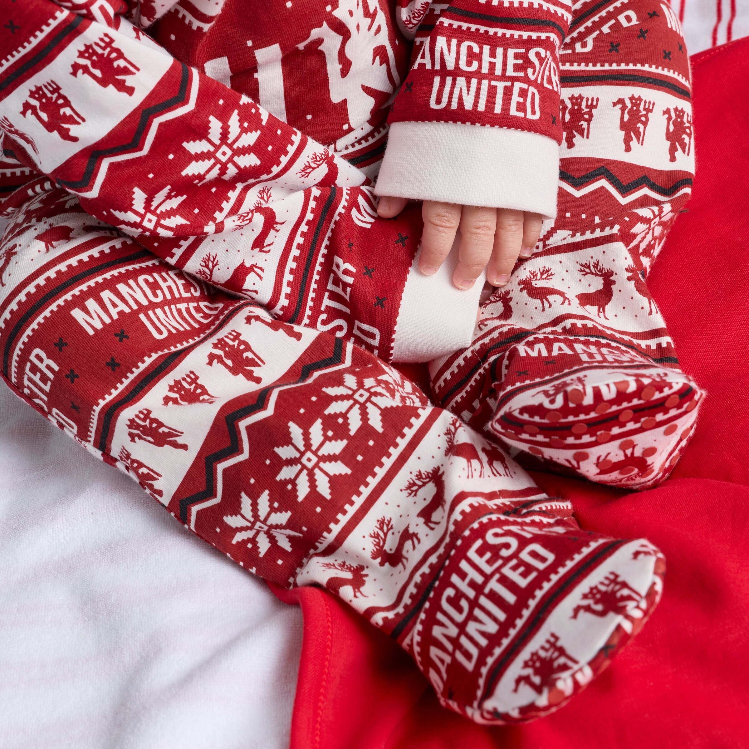 Manchester United Baby Christmas Fairisle Sleepsui Multi Detail [6-6]