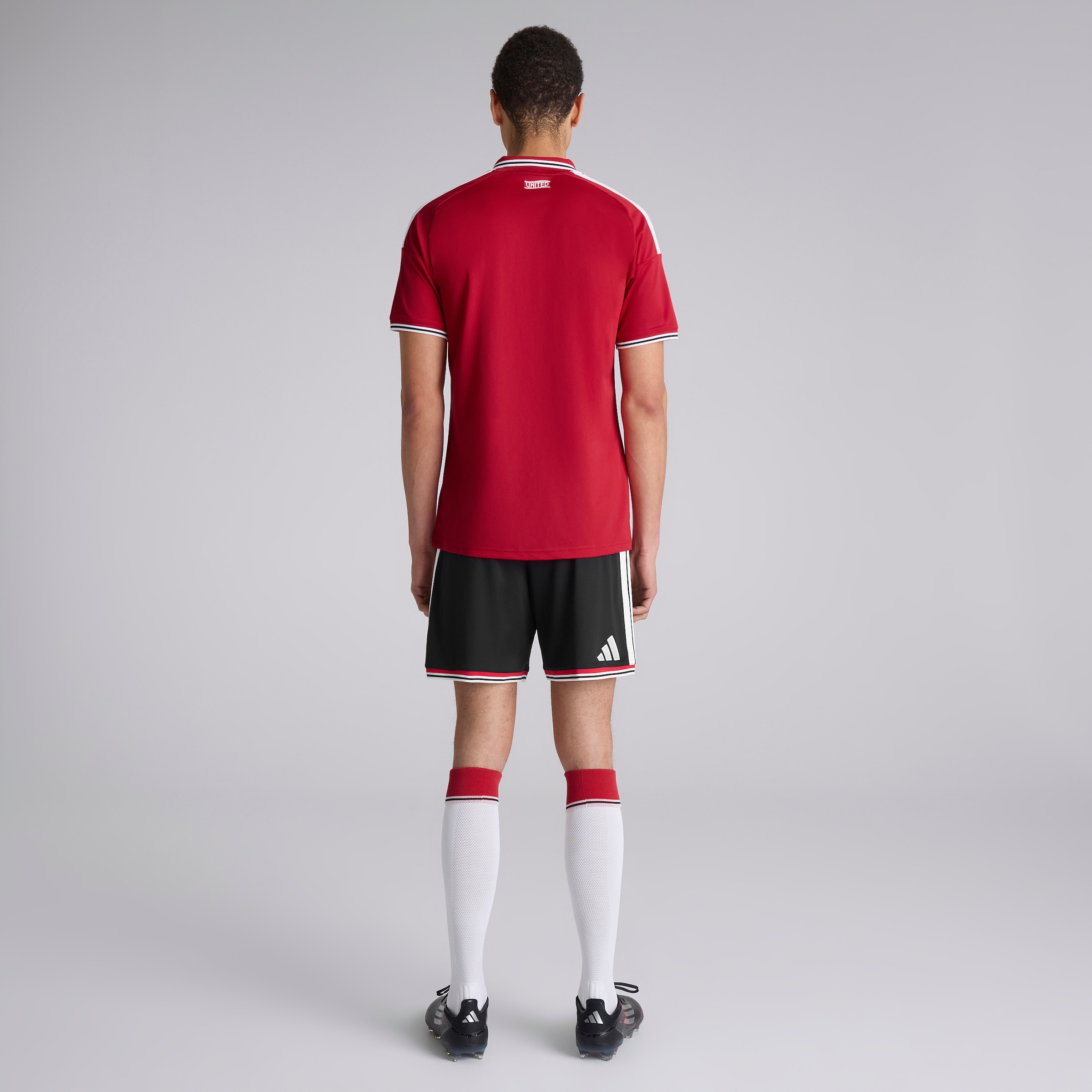 Manchester United 26/27 Home Shorts Black Noir Détail [2-5]