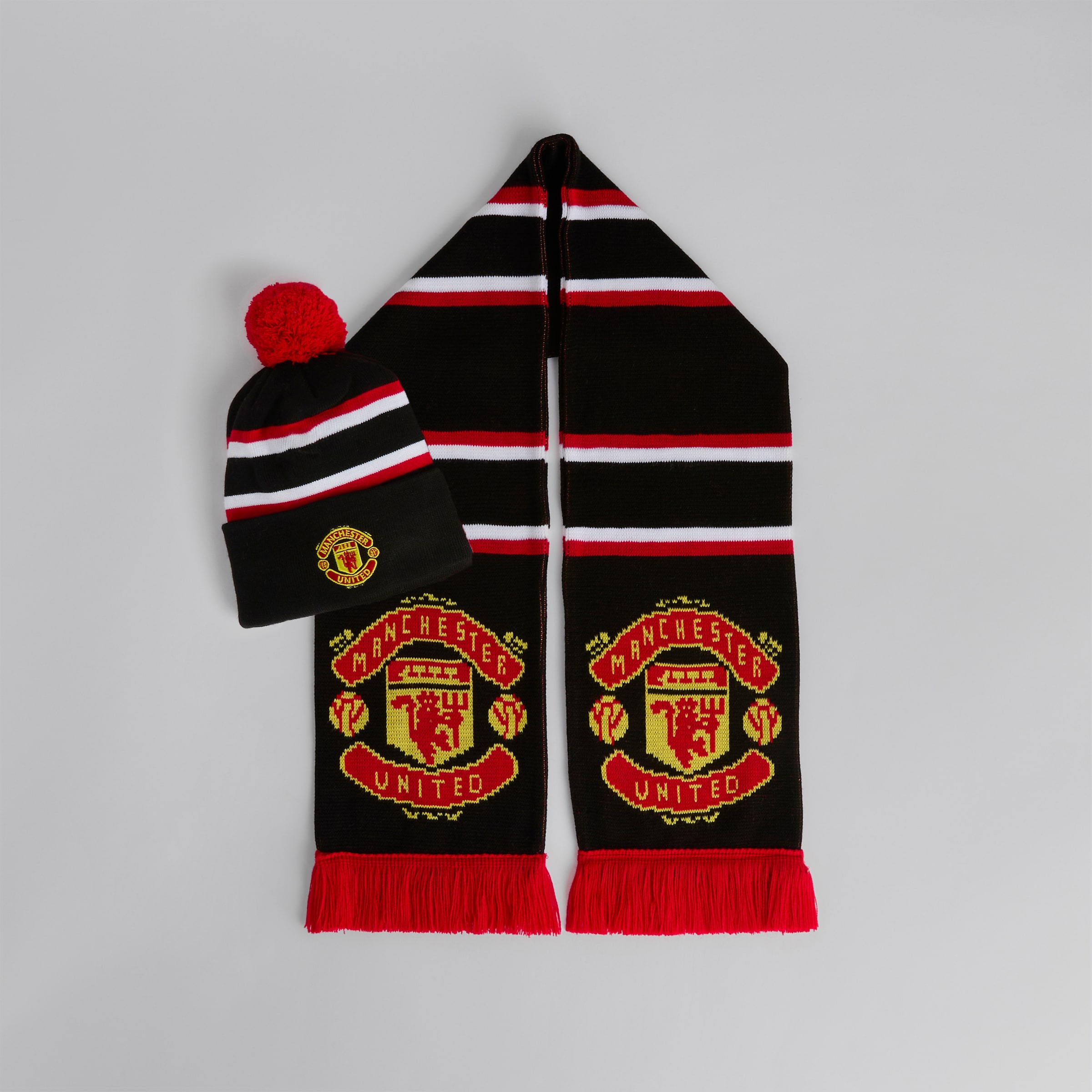 Manchester United Kids Hat And Scarf Set Black
