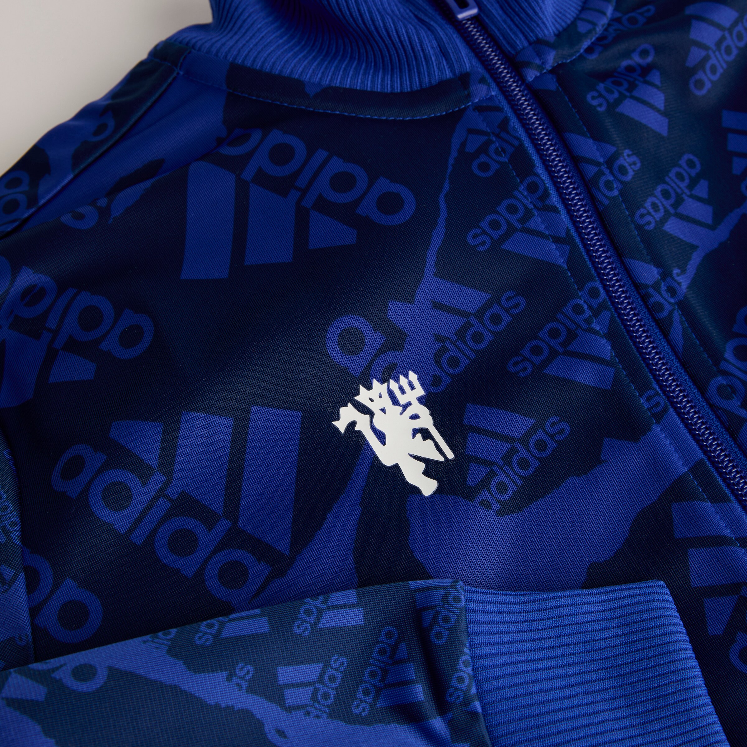Manchester United x adidas Kids Camouflage Tracksuit Blue Blue Detail [4-4]