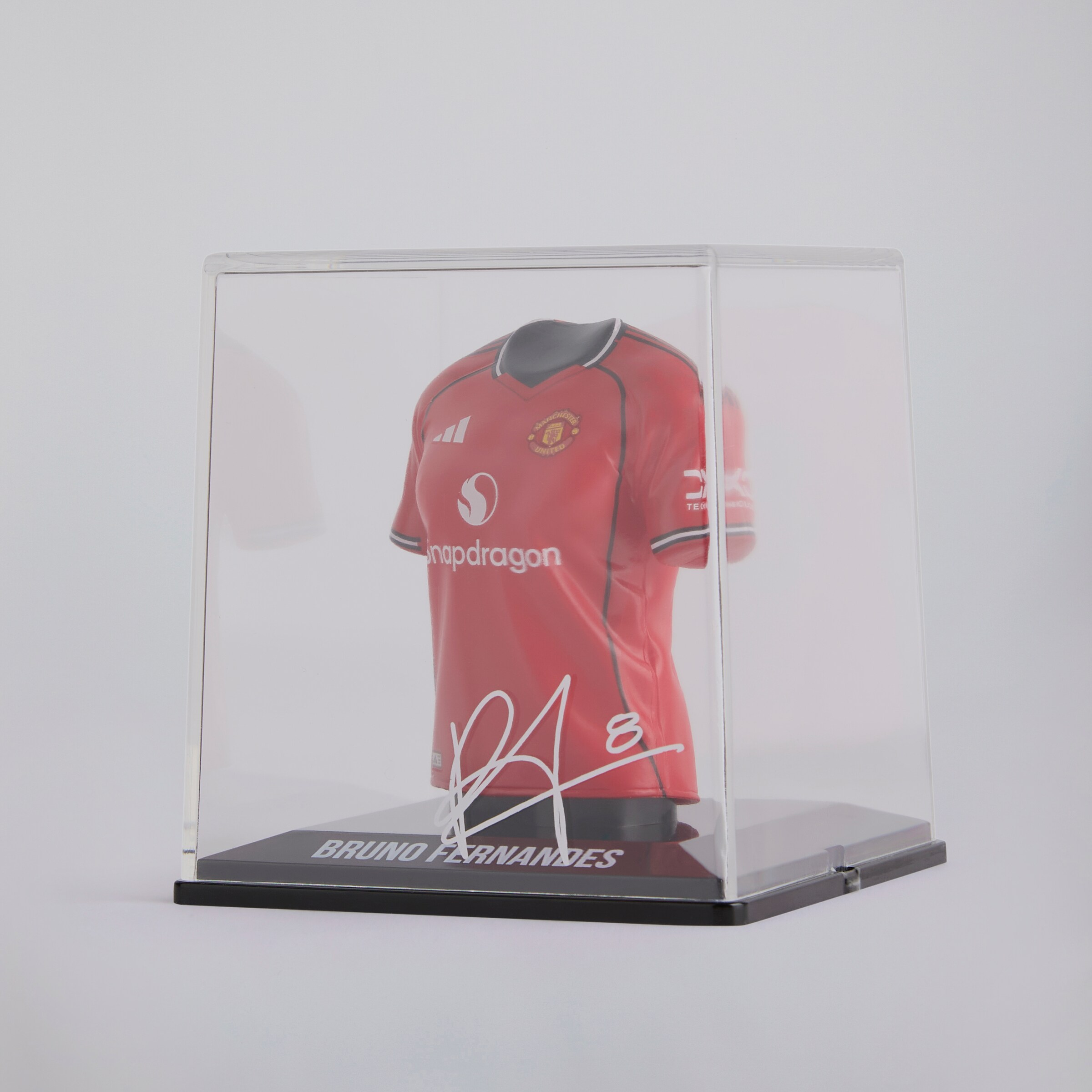 Manchester United Fernandes Home Jersey 25/26 Collectible Red Rot Detail [4-4]