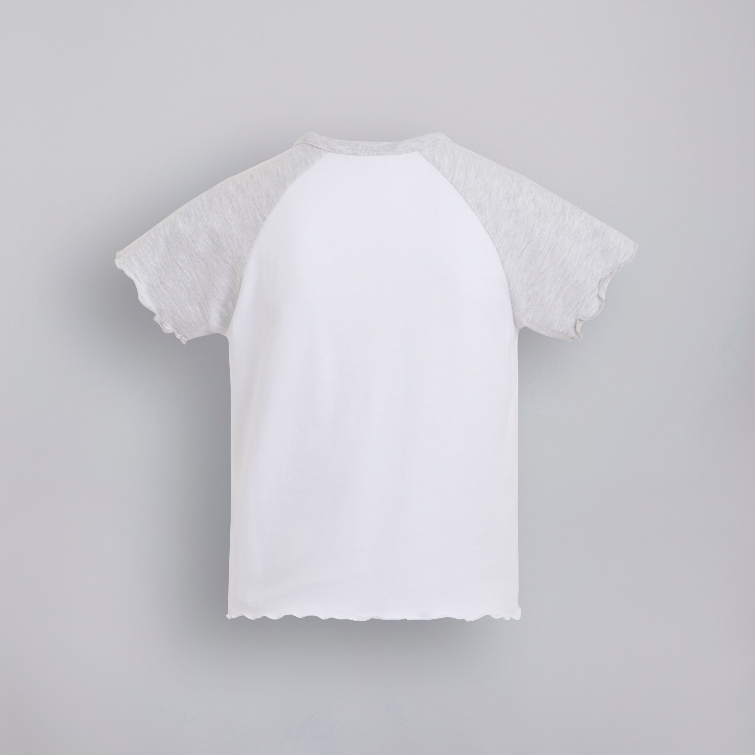 Manchester United Girls Raglan Pyjama Set with Cotton Bag Grey Detail [4-5]