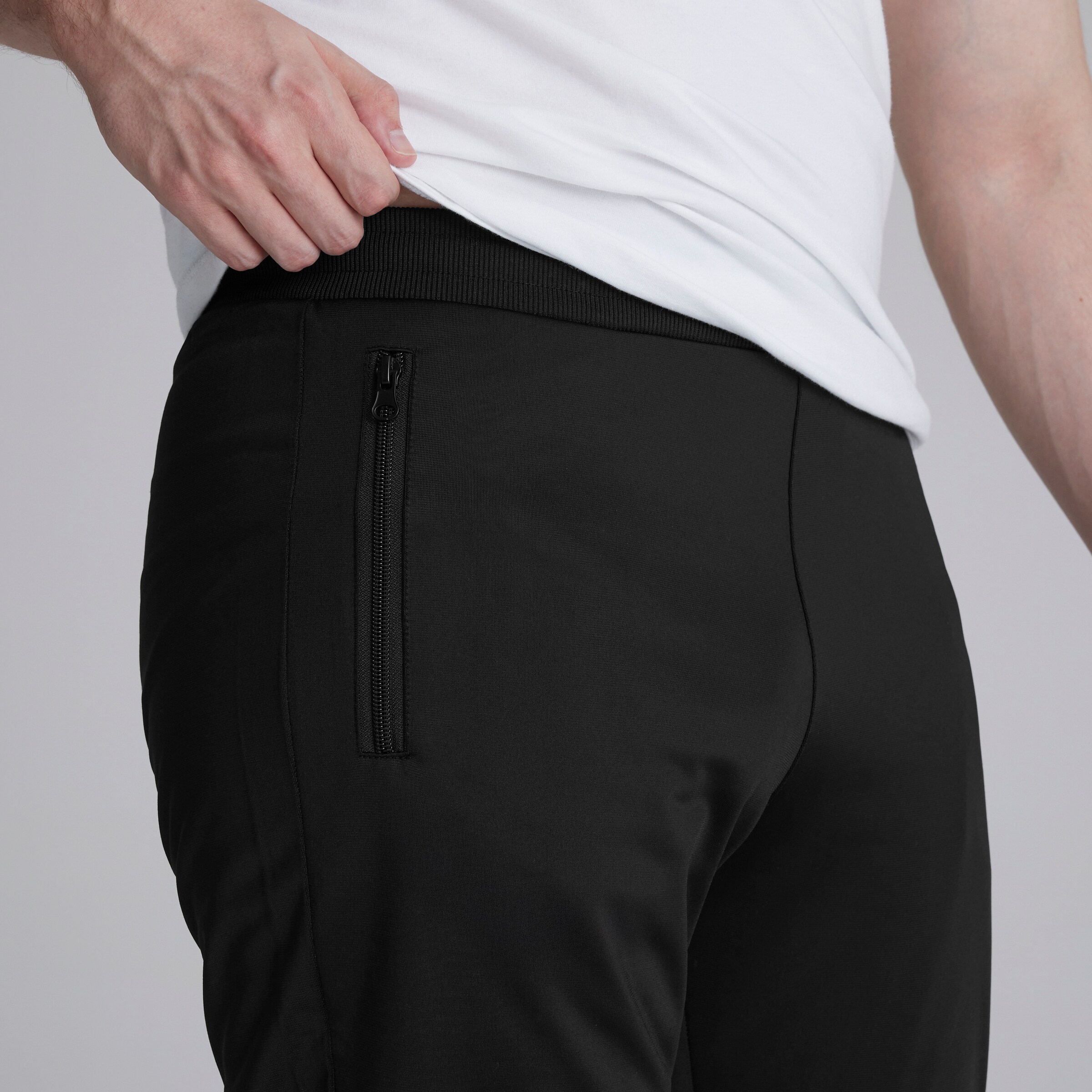 Manchester United Blackout Track Pant Black Noir Détail [5-6]