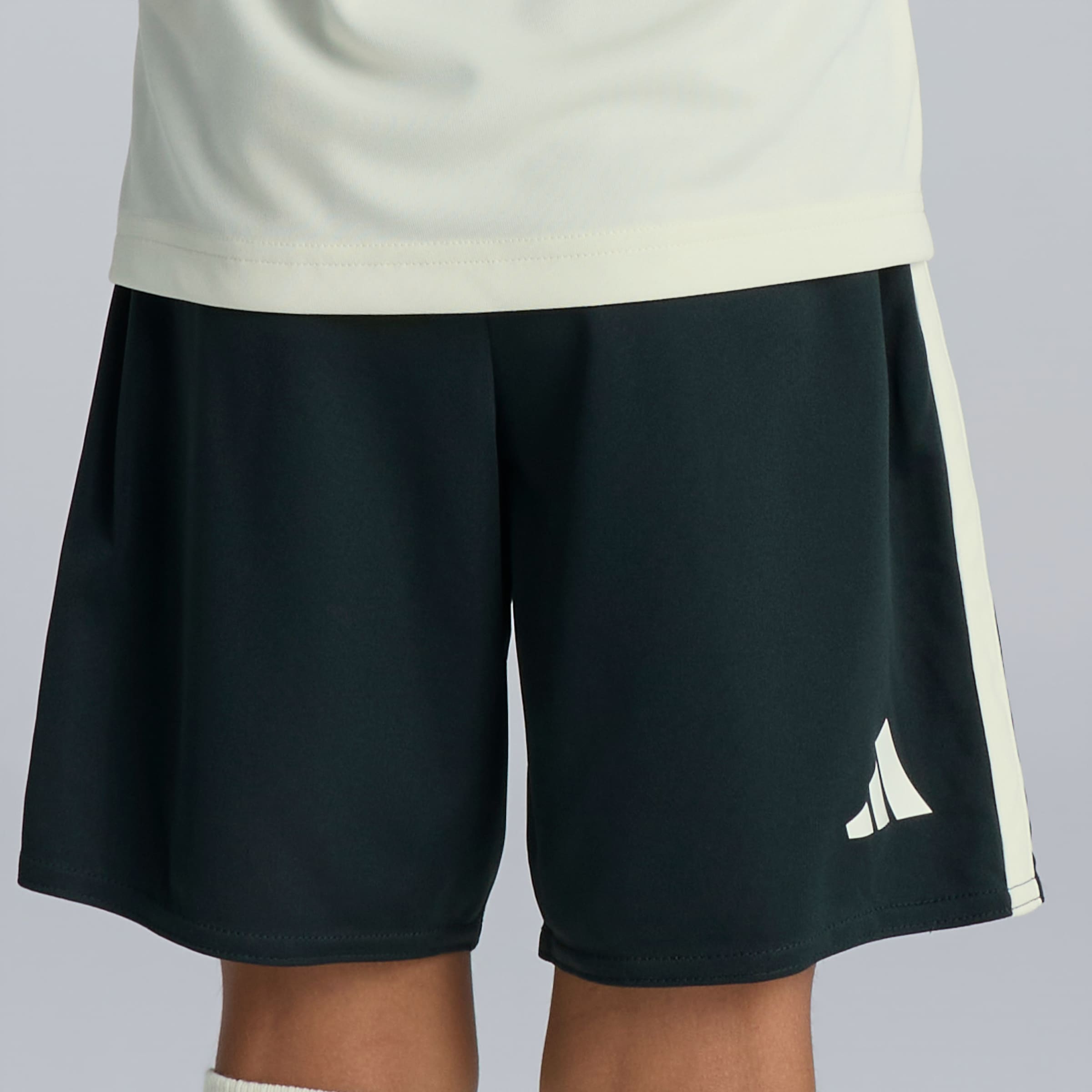 Manchester United Kids 26/27 Third Mini Kit Beige Detail [7-7]
