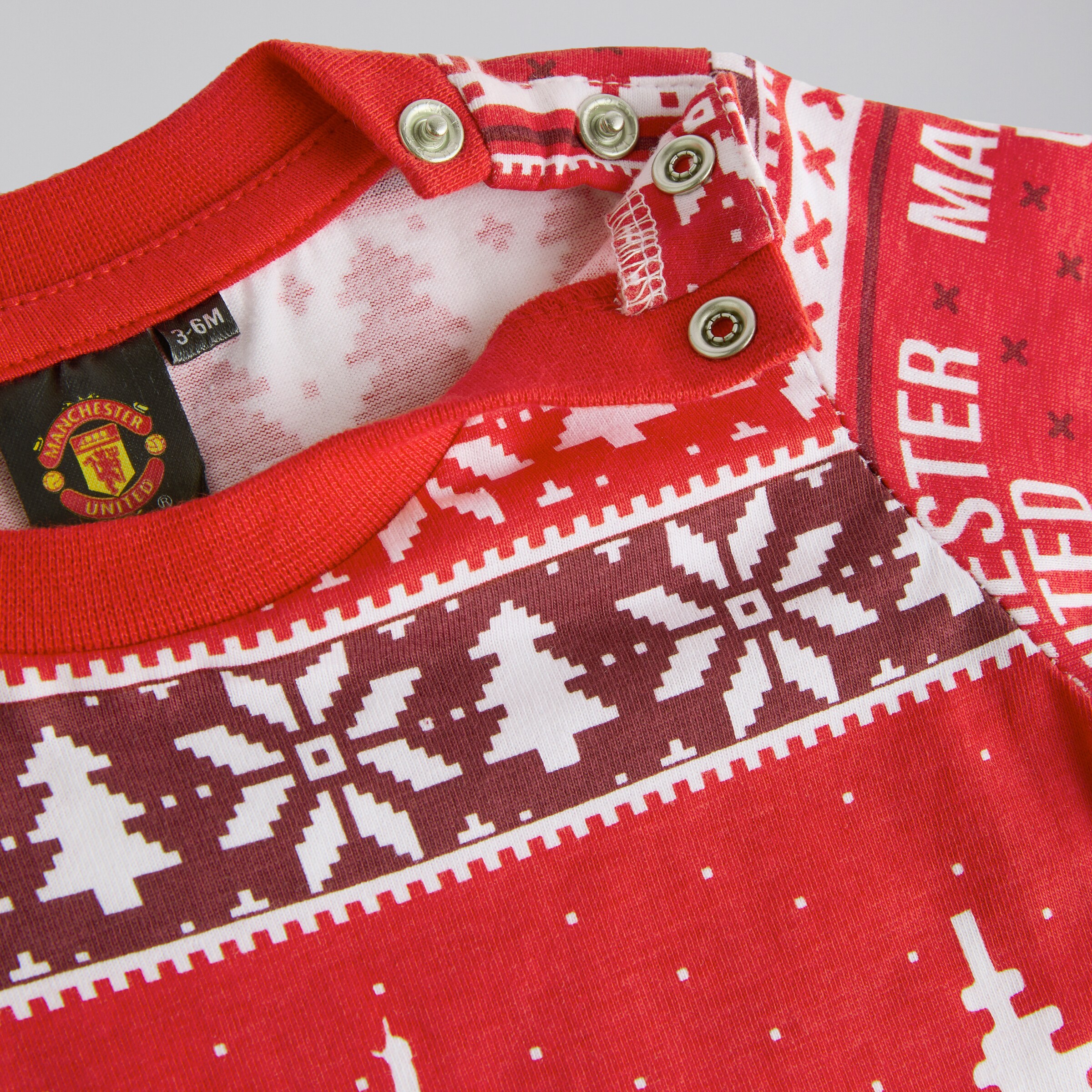 Manchester United Baby Christmas Fairisle Sleepsuit Red Rouge Détail [3-4]