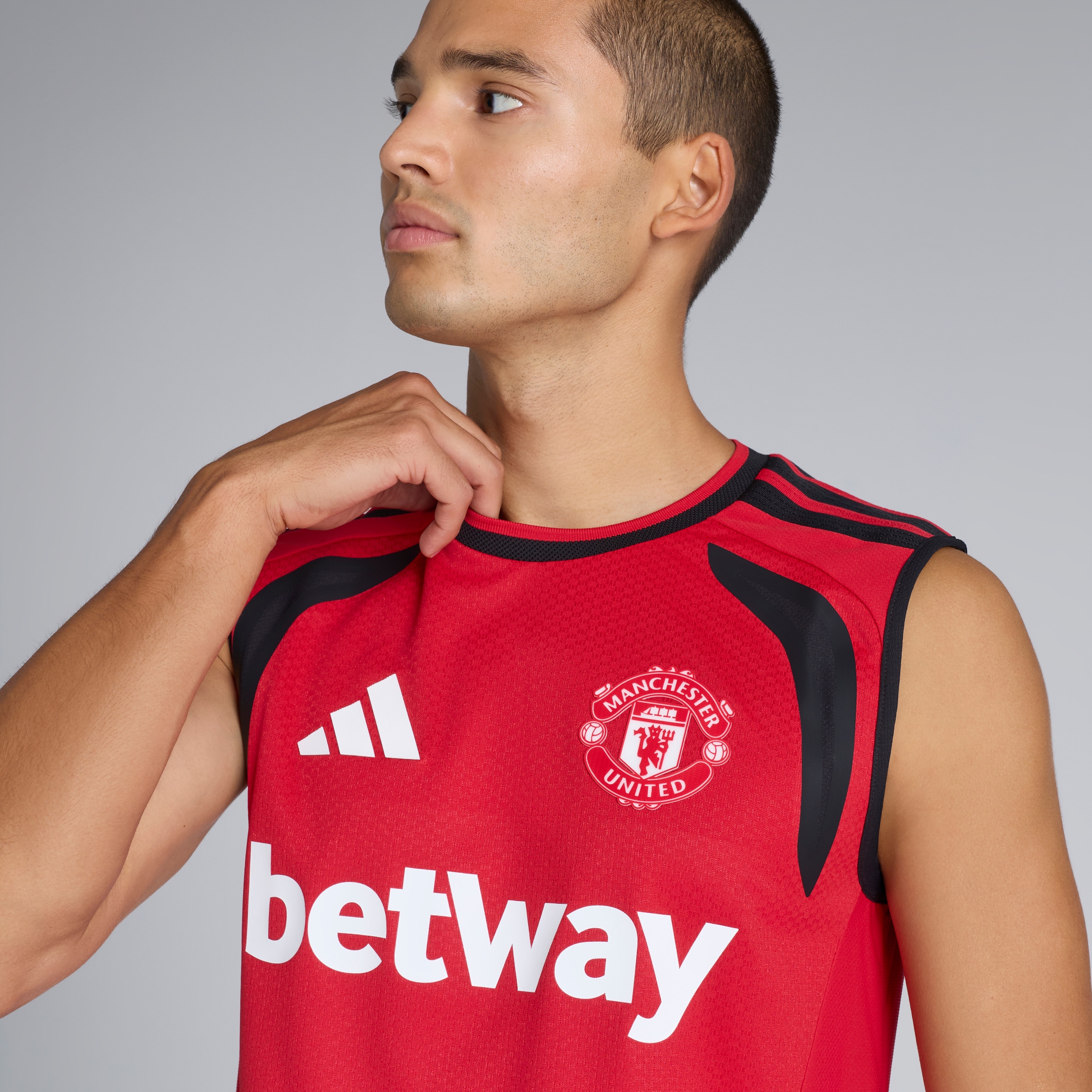 Manchester United 26/27 Training Tiro Authentic Sleeveless Jersey Red (Sponsored) Red Detail [4-5]