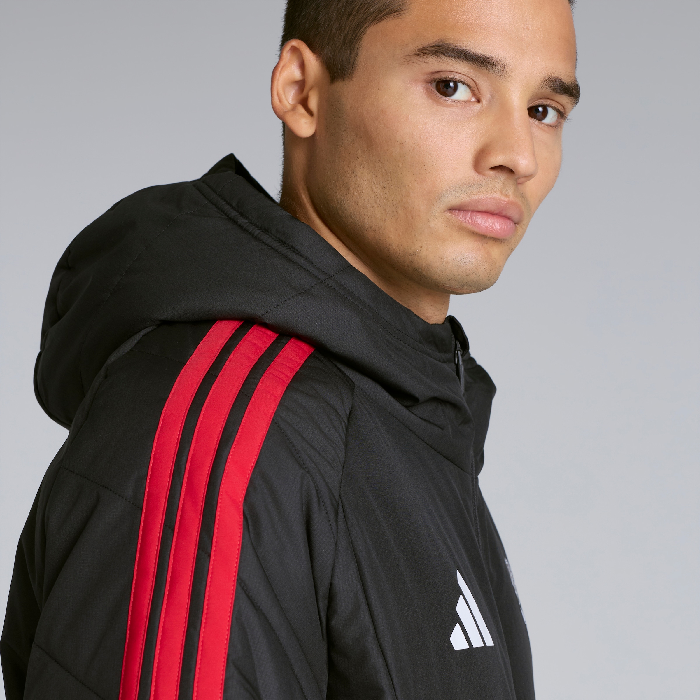 Manchester United 26/27 Training Tiro Long Coat Black (Sponsored) 검정색 세부 사항 [6-6]