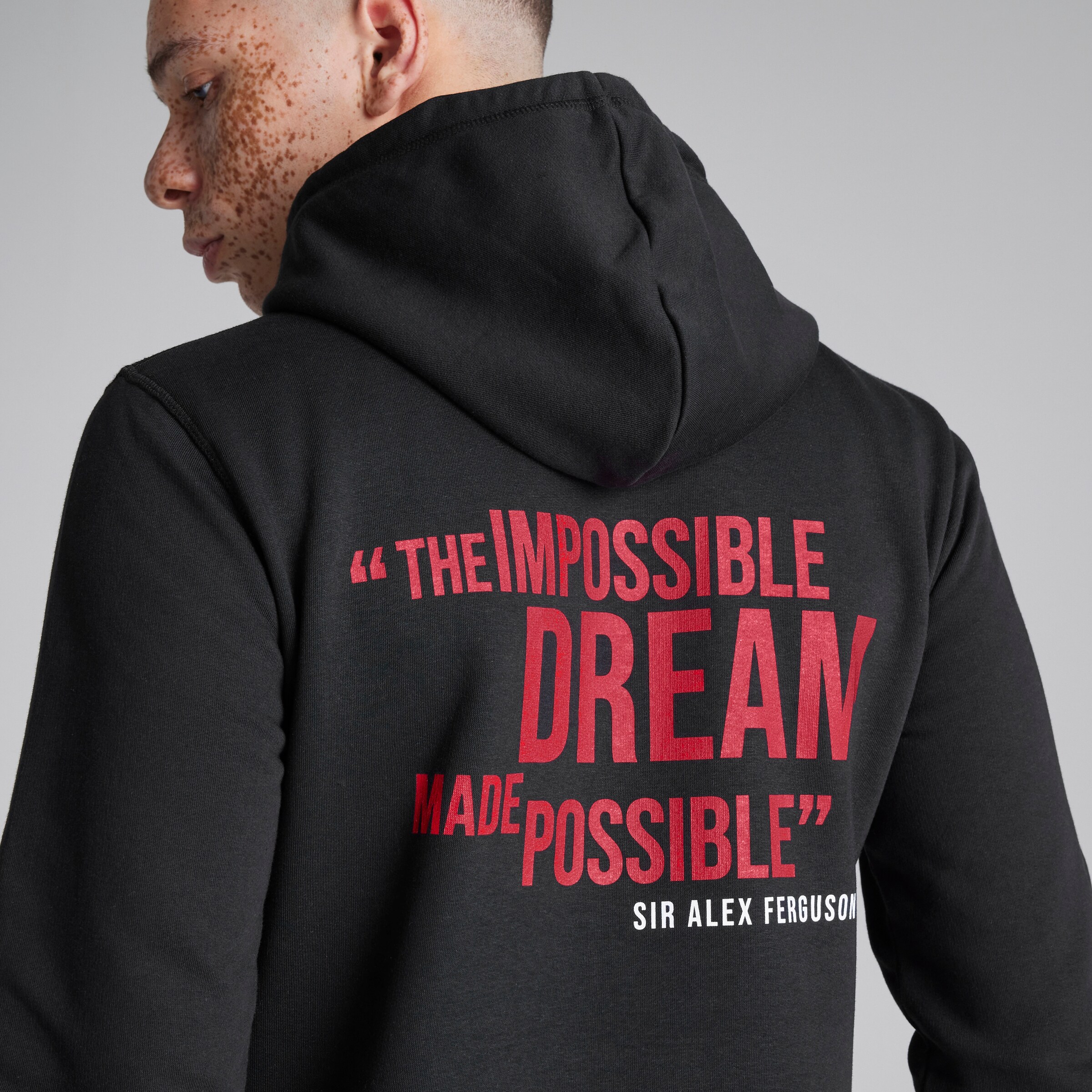 Manchester United The Impossible Dream Hoodie Black Noir Détail [5-5]