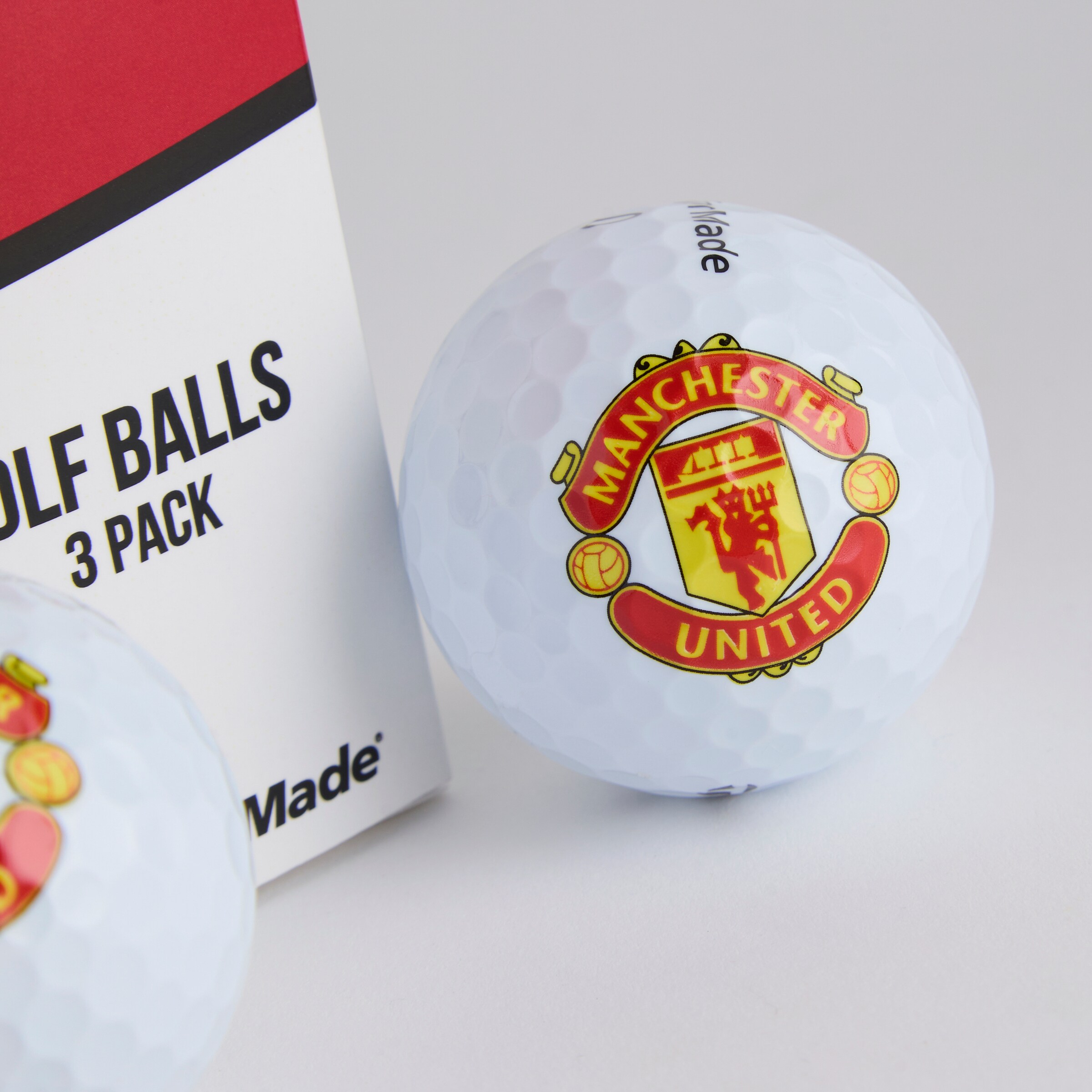 Manchester United X TaylorMade Golf Balls 3 Pack White White Detail [3-4]