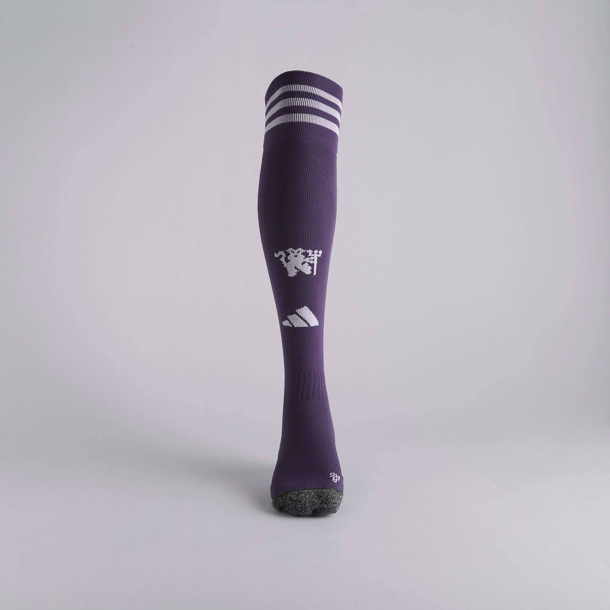 Manchester United 25/26 Away Socks Purple Detail [2-4]