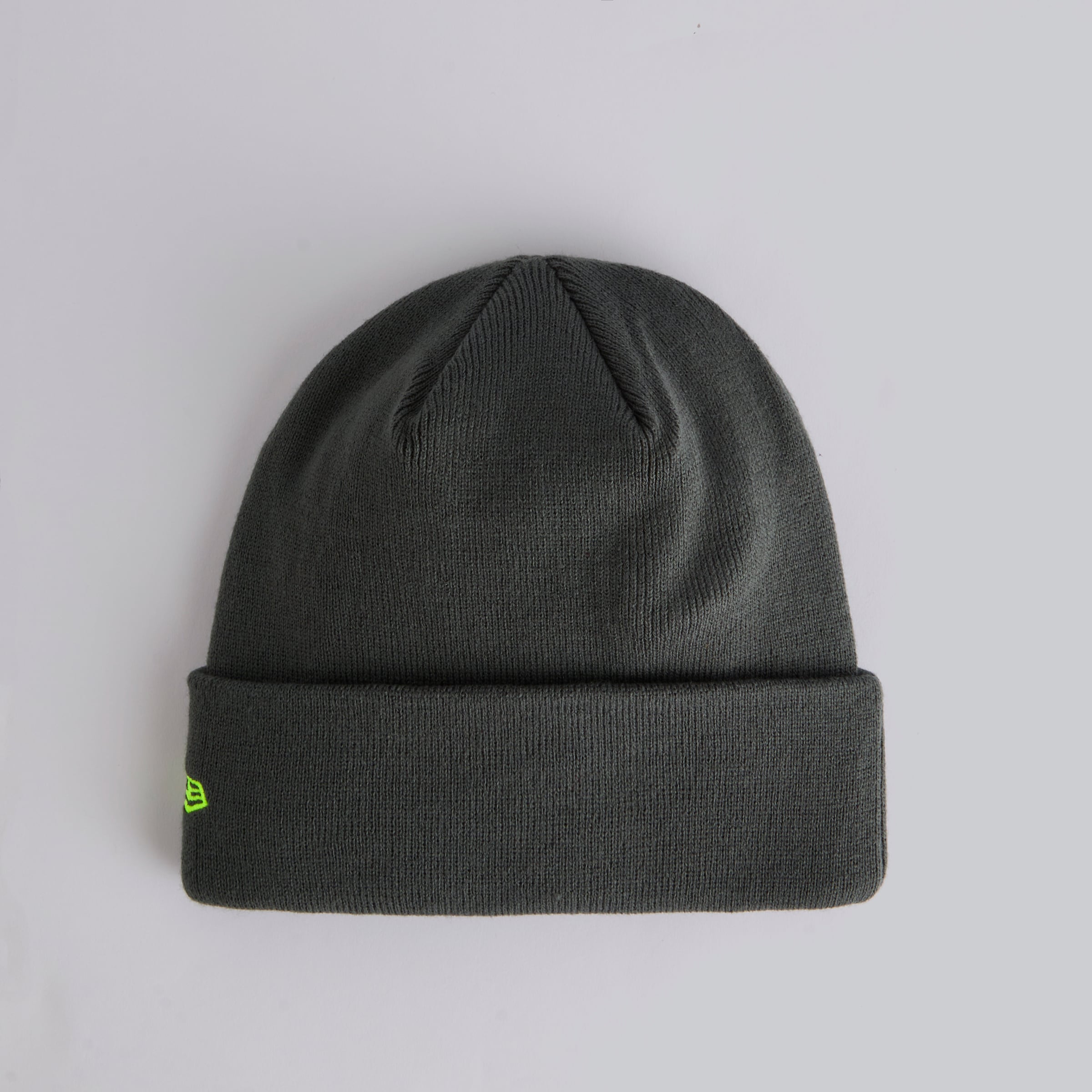 Manchester United x New Era Neon Crest Beanie Grey Grey Detail [2-4]