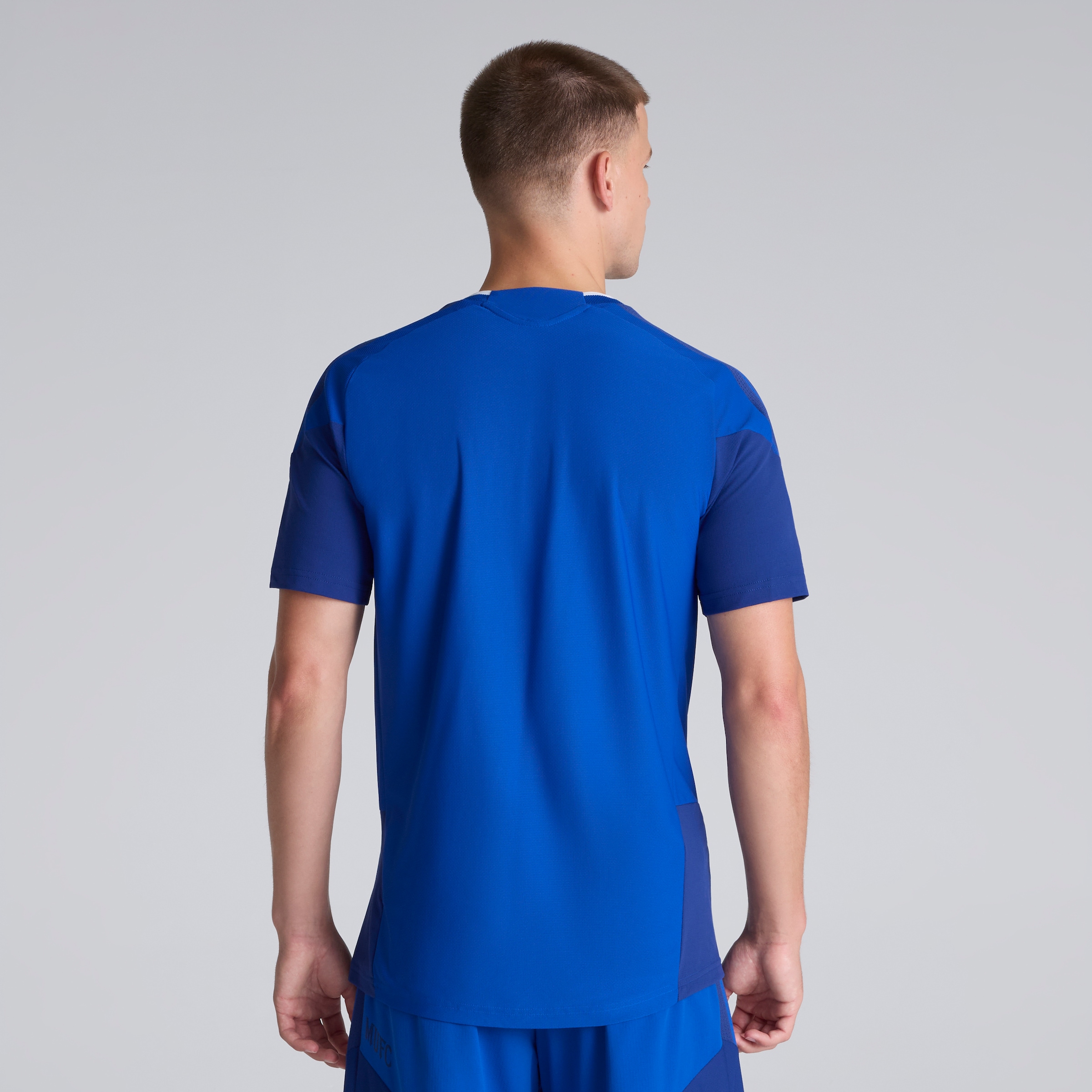 Manchester United 26/27 Cup Training Tiro Authentic Jersey Blue (Sponsored) Blau Detail [2-5]