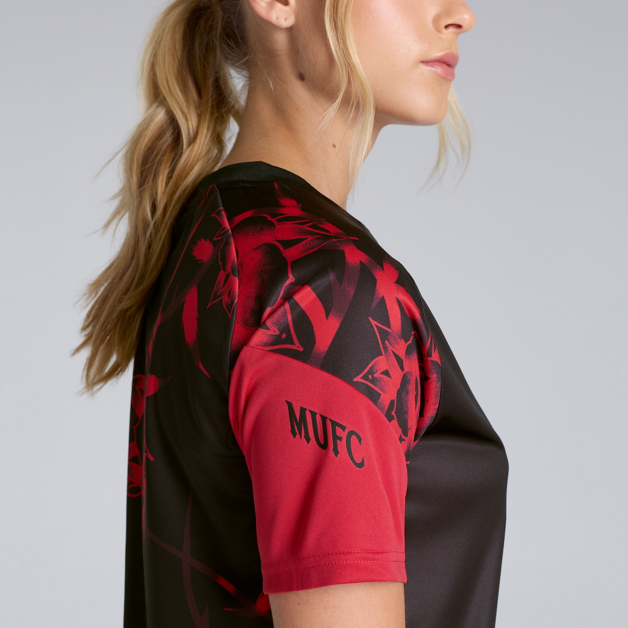 Manchester United Womens 26/27 Home Pre Match Jersey (Sponsored) Rojo Detalle [5-5]