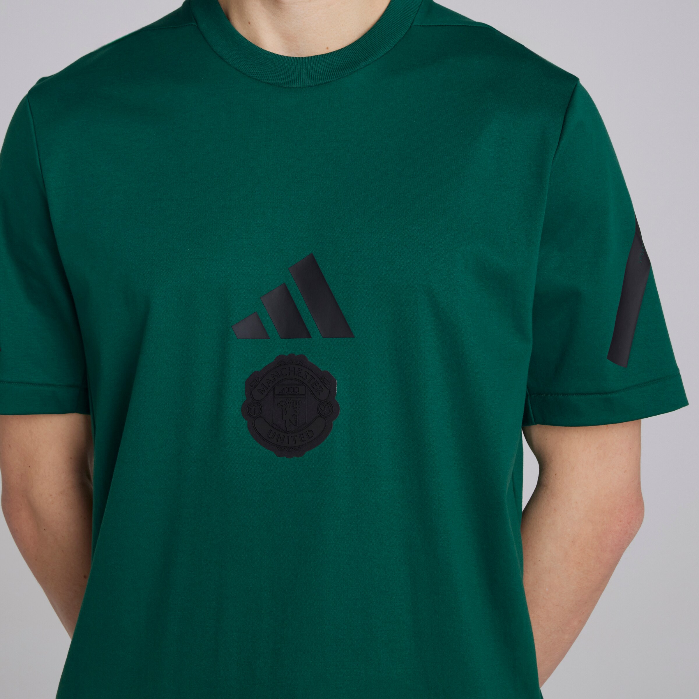 Manchester United x adidas Z.N.E. T-Shirt Green Vert Détail [4-7]