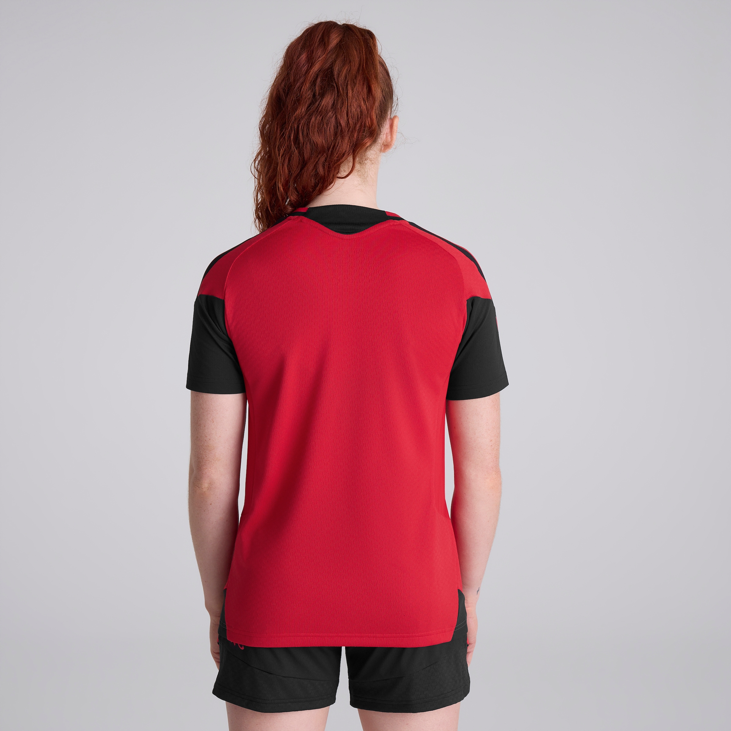 Manchester United Womens 26/27 Training Tiro Authentic Jersey Red Red Detail [2-5]