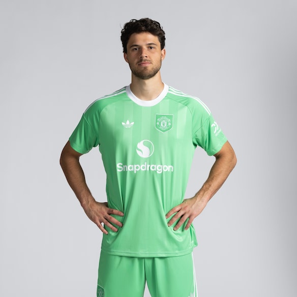Manchester United 25/26 Third Mens Goalkeeper Jersey Green Green