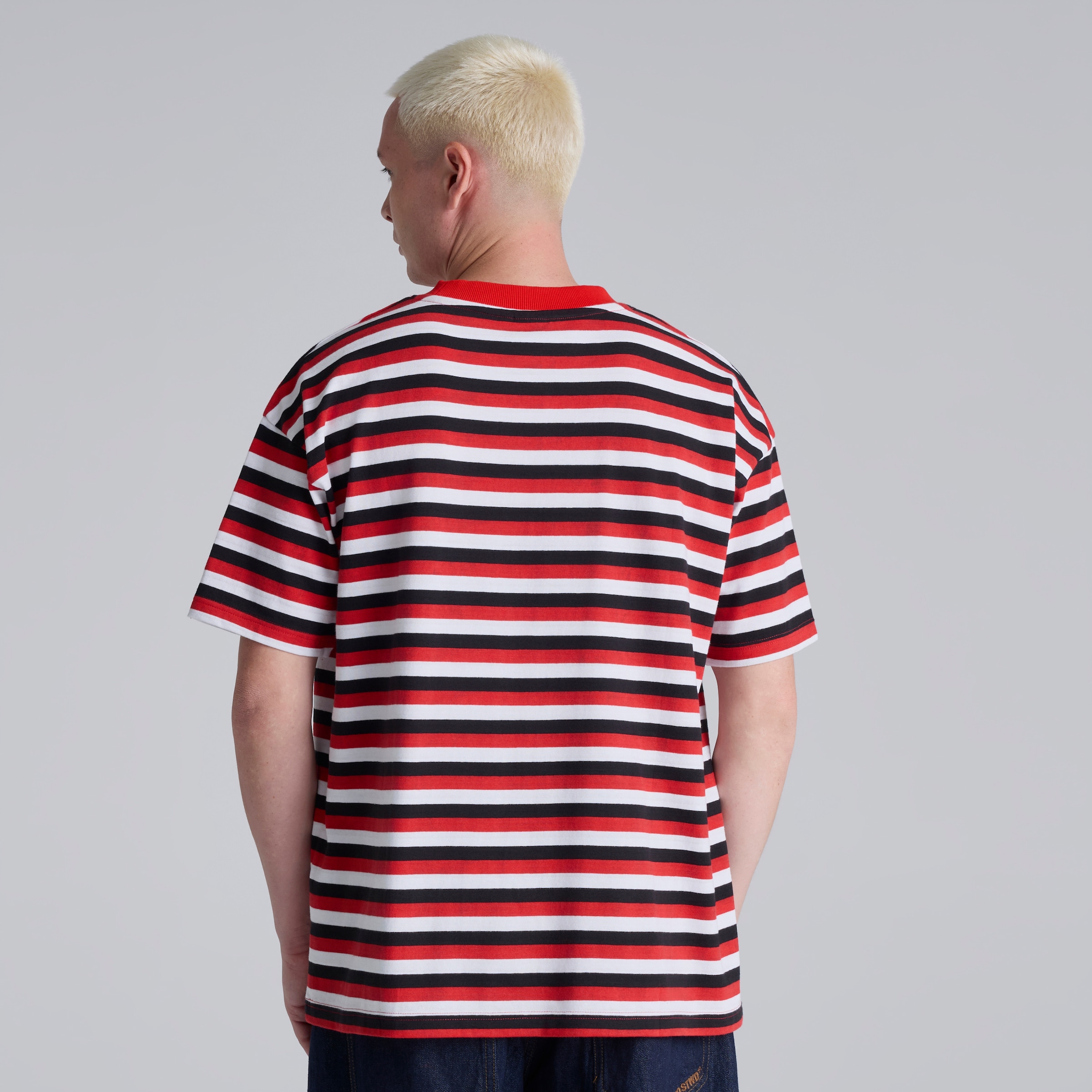 Manchester United Club Colours Stripe T-Shirt Red Rouge Détail [2-5]