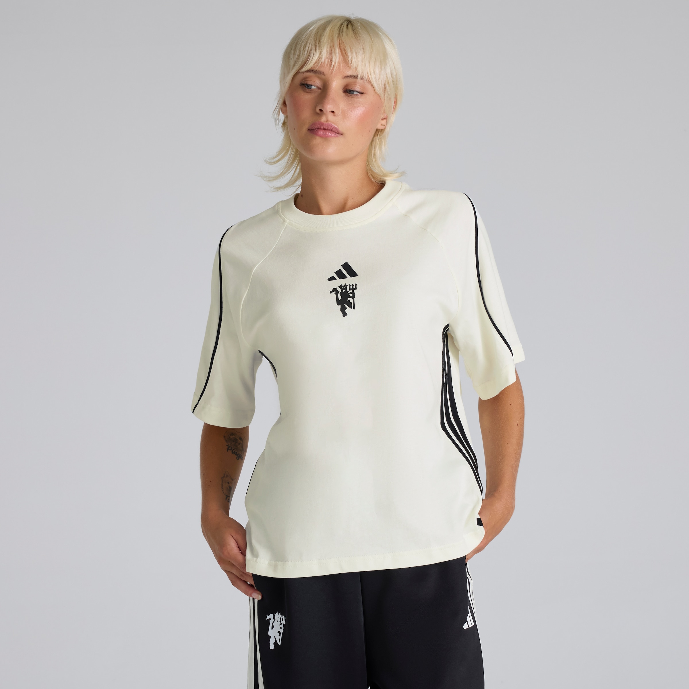 Manchester United x adidas Womens Stadium T-Shirt Cream Beige