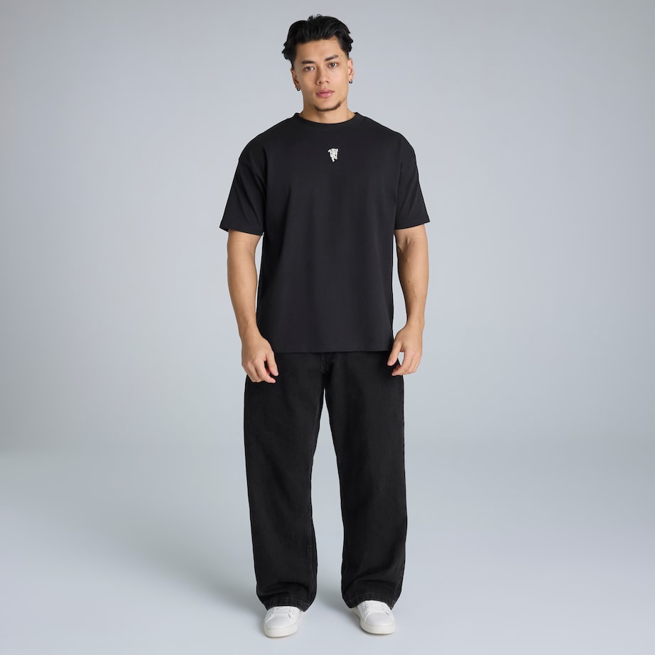 Manchester United Hated Adored Never Ignored T-Shirt Black