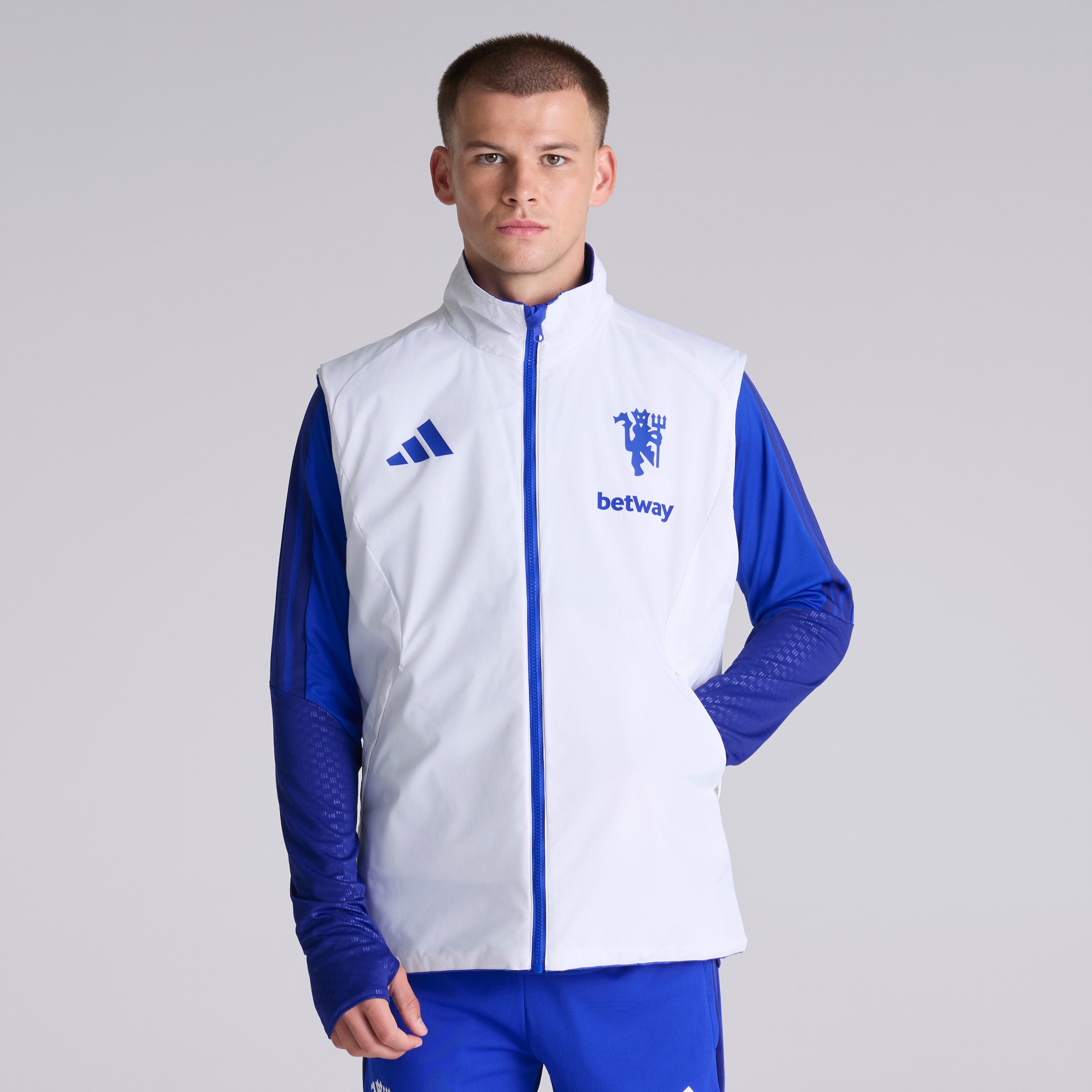 Manchester United 26/27 Cup Training Tiro Winterized Vest Blue (Sponsored) Blau Detail [6-6]